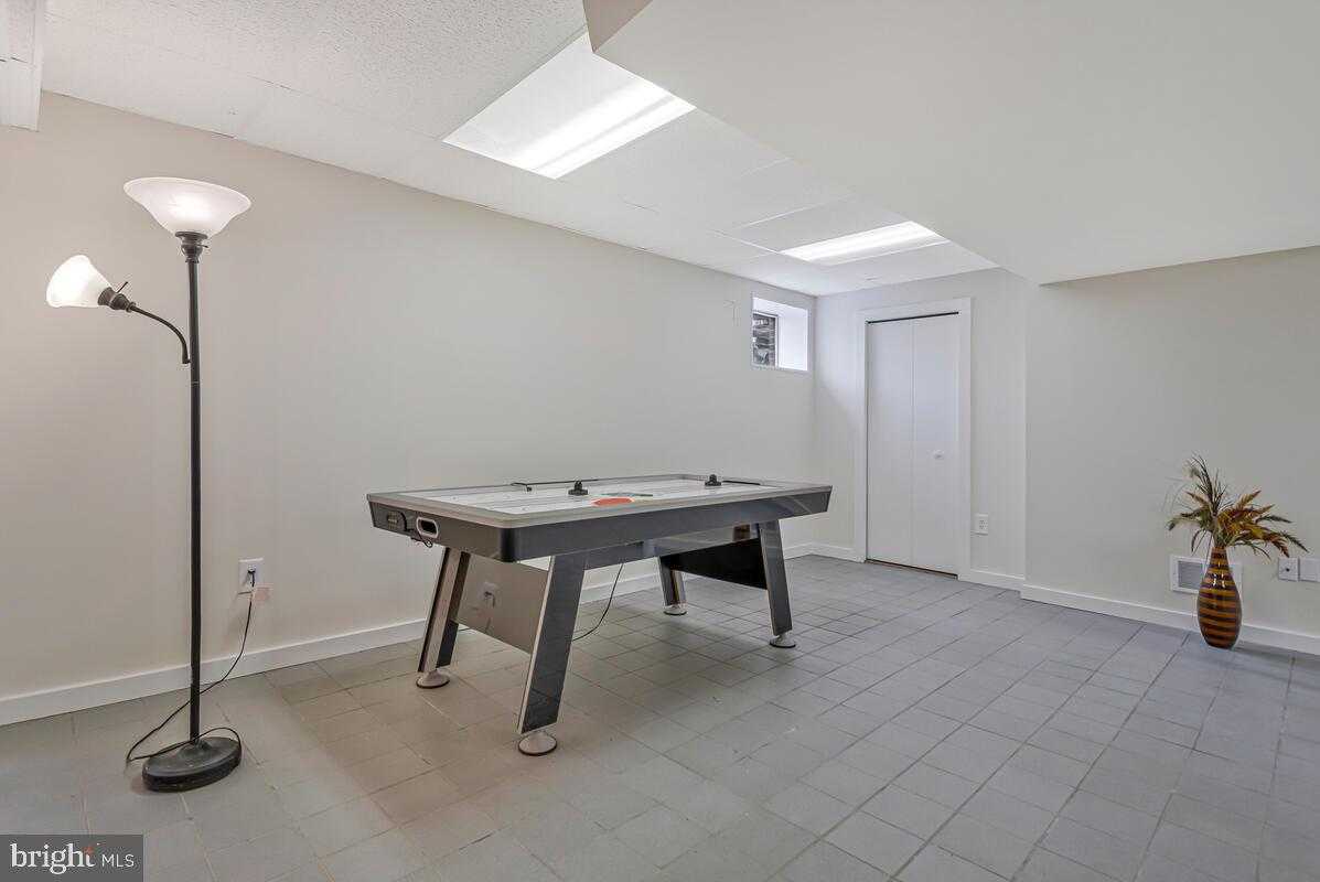 1921 Haven Ln photo 31