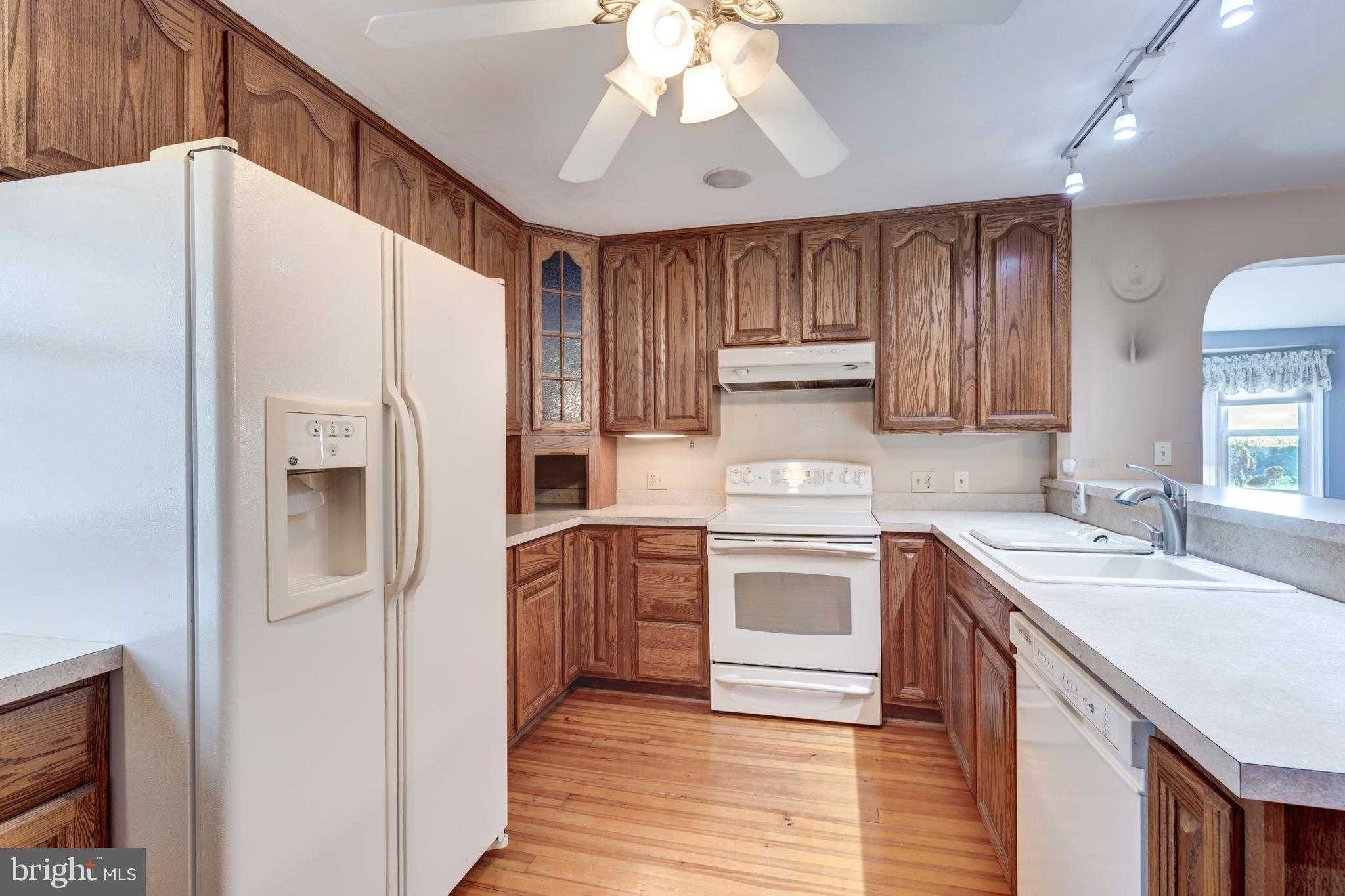 16617 Frederick Rd photo 22