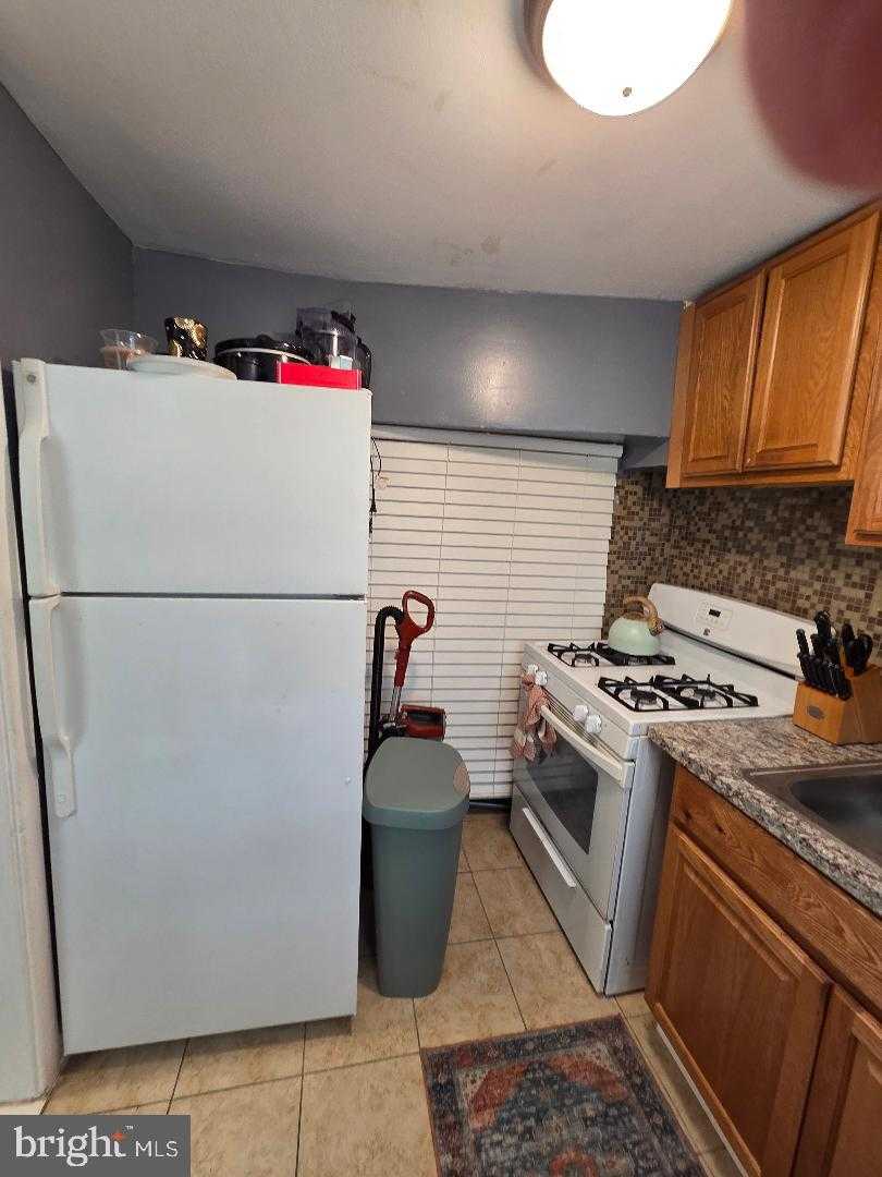 2754 Iverson St # 72 photo 16