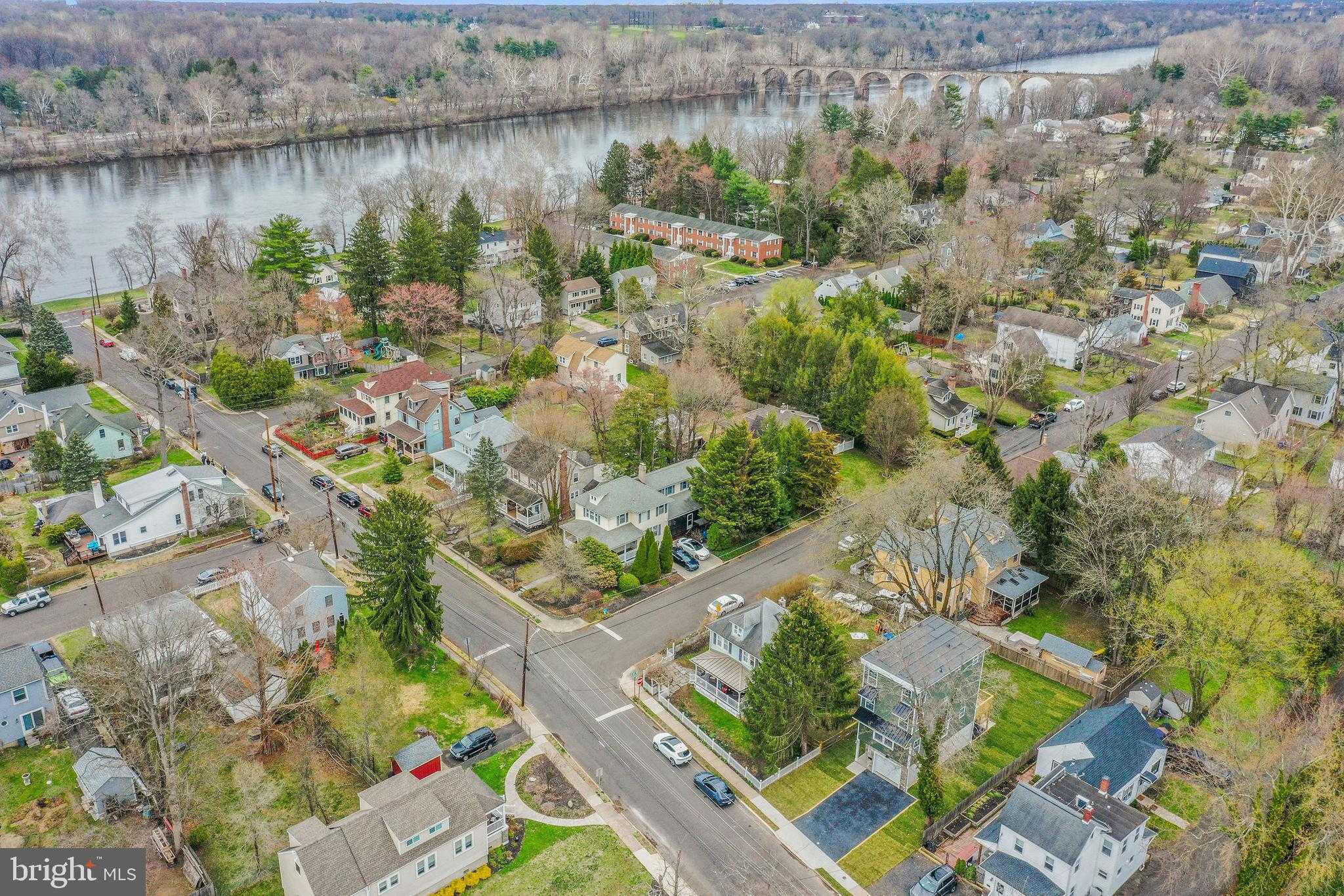 47 E College Ave photo 36