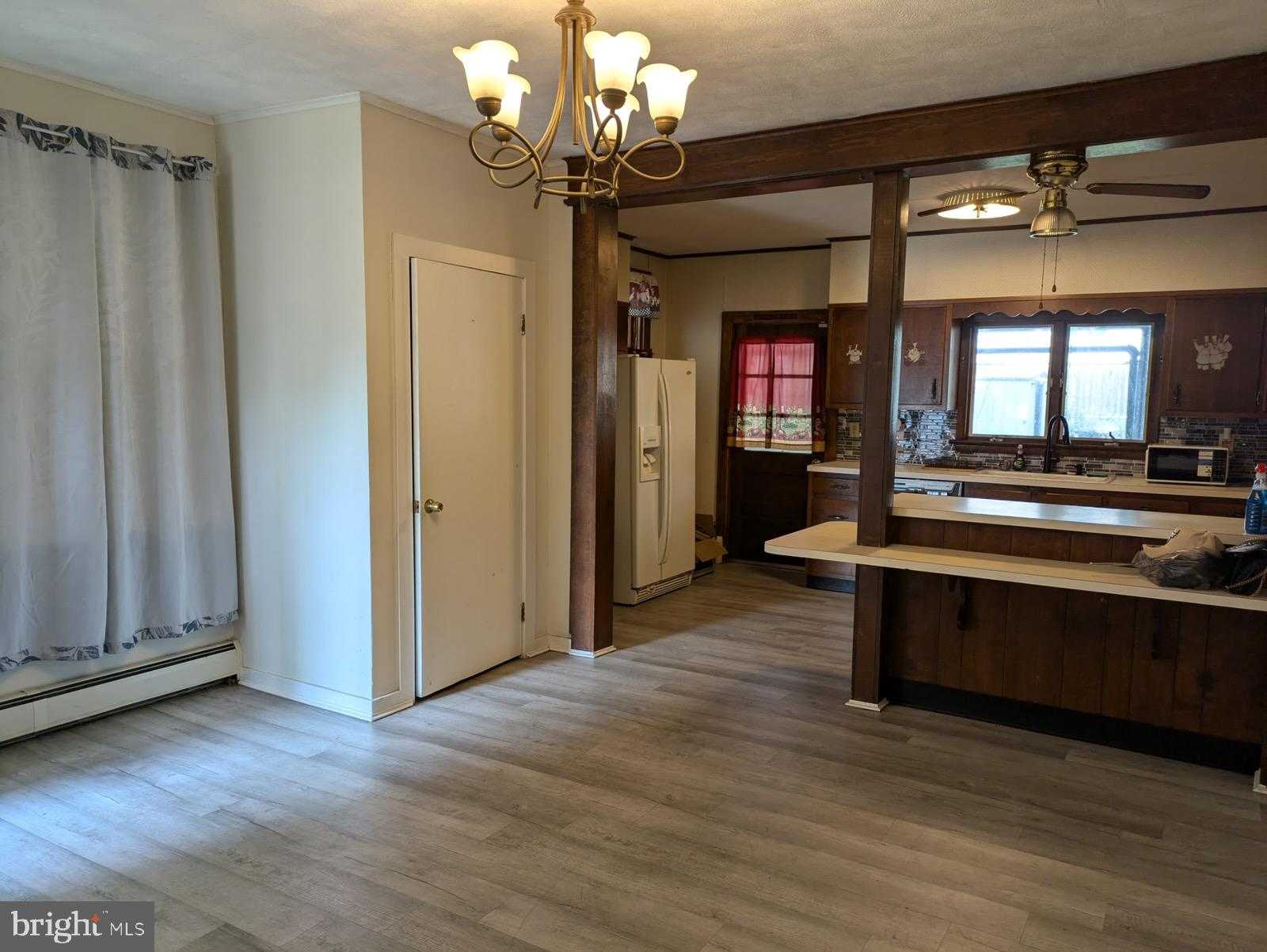 673 S Front St photo 12