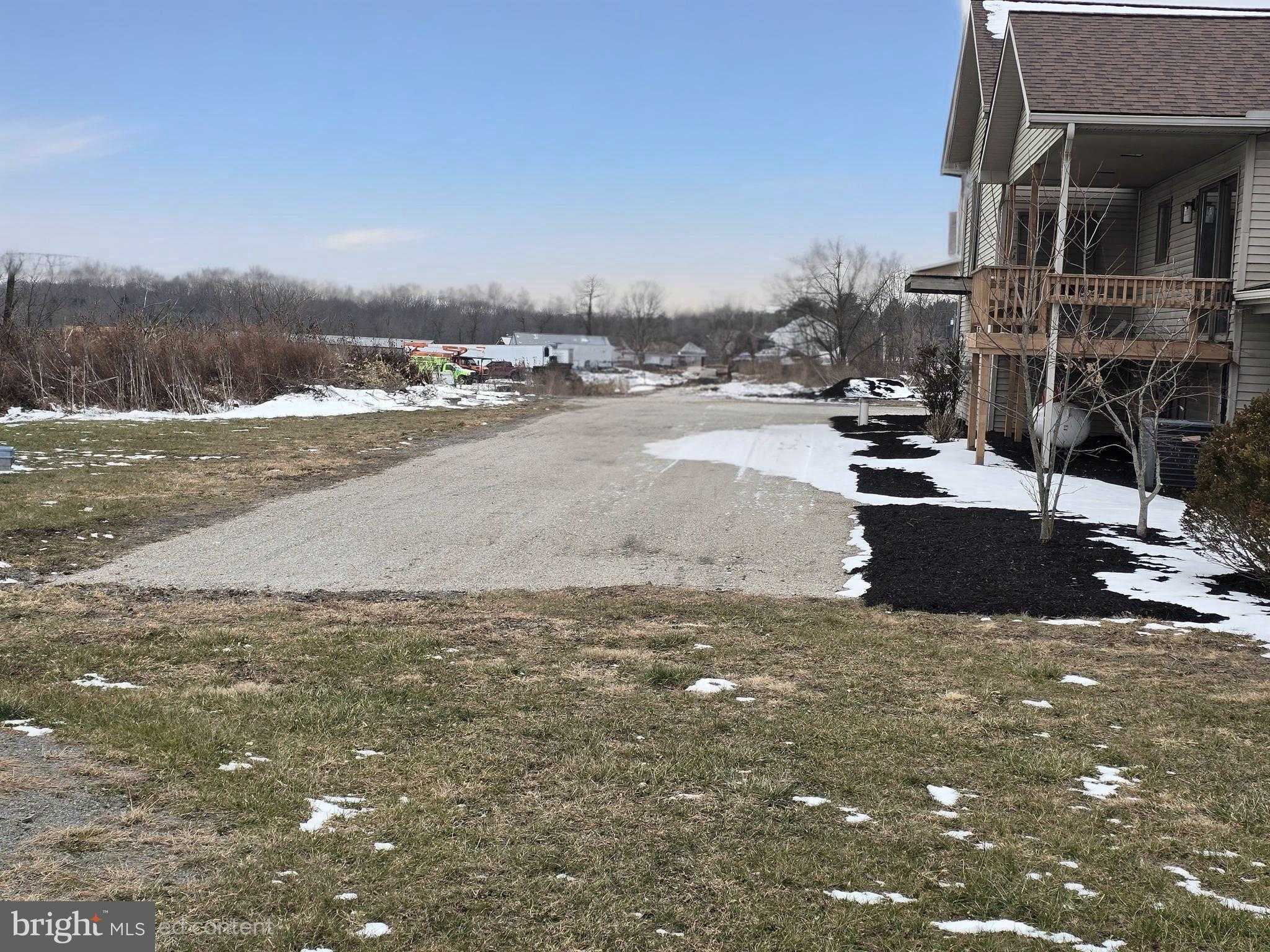 6859 Wertzville Rd photo 4