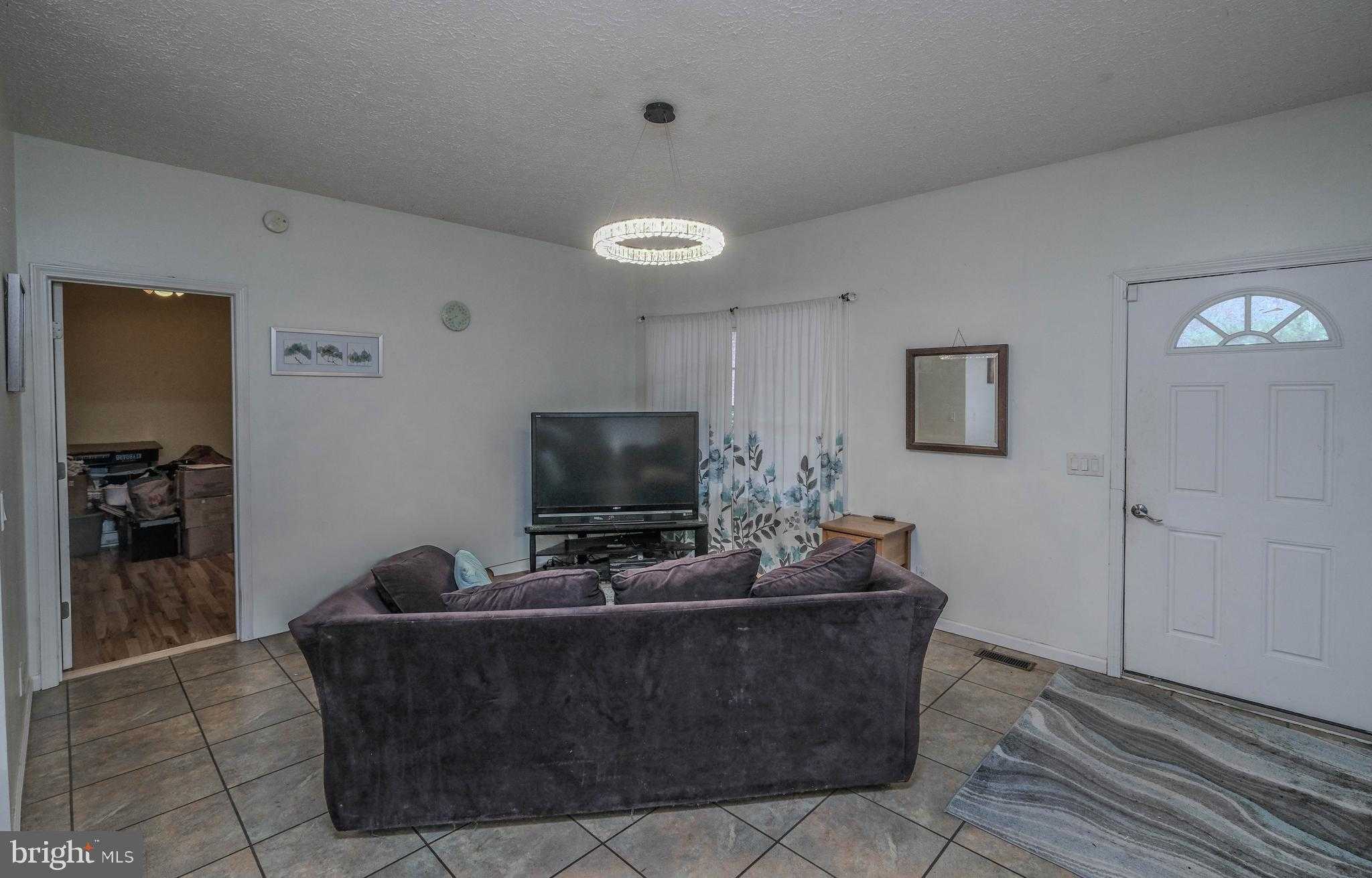 1195 Shangri LA Rd photo 24