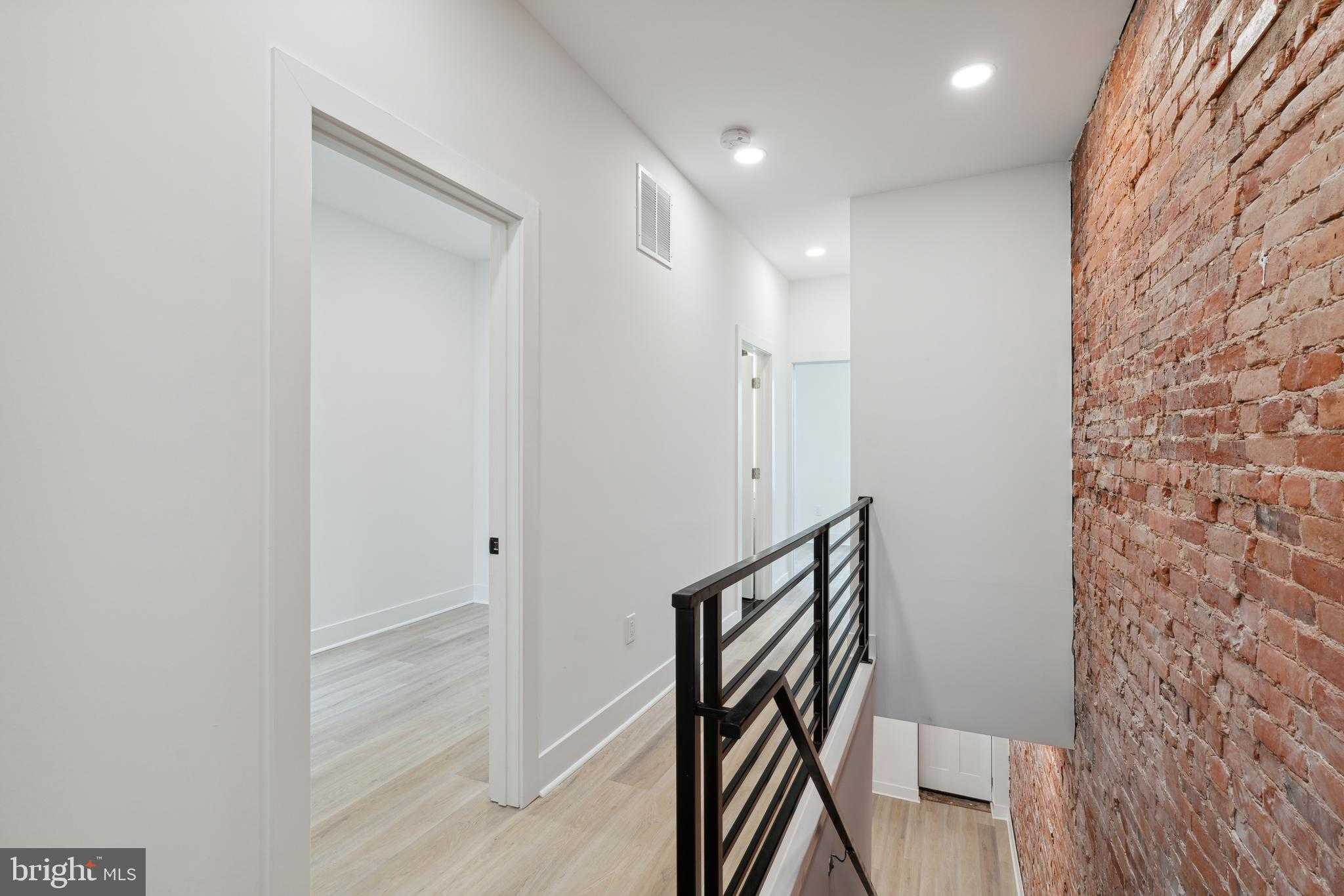 1672 N Wilton St photo 7