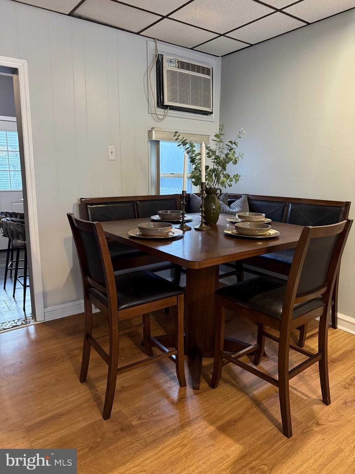 3146 Mercer St photo 10