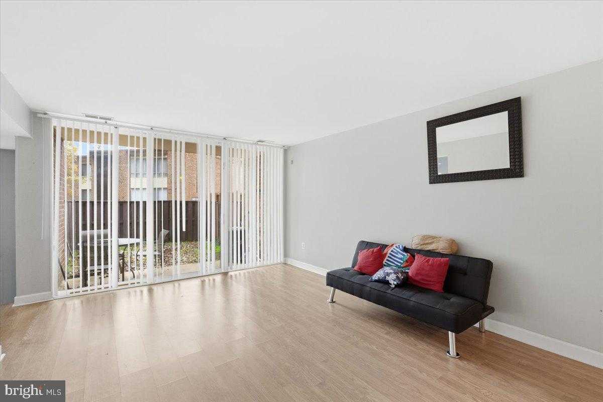 8459 Greenbelt Rd Apt T1 photo 4