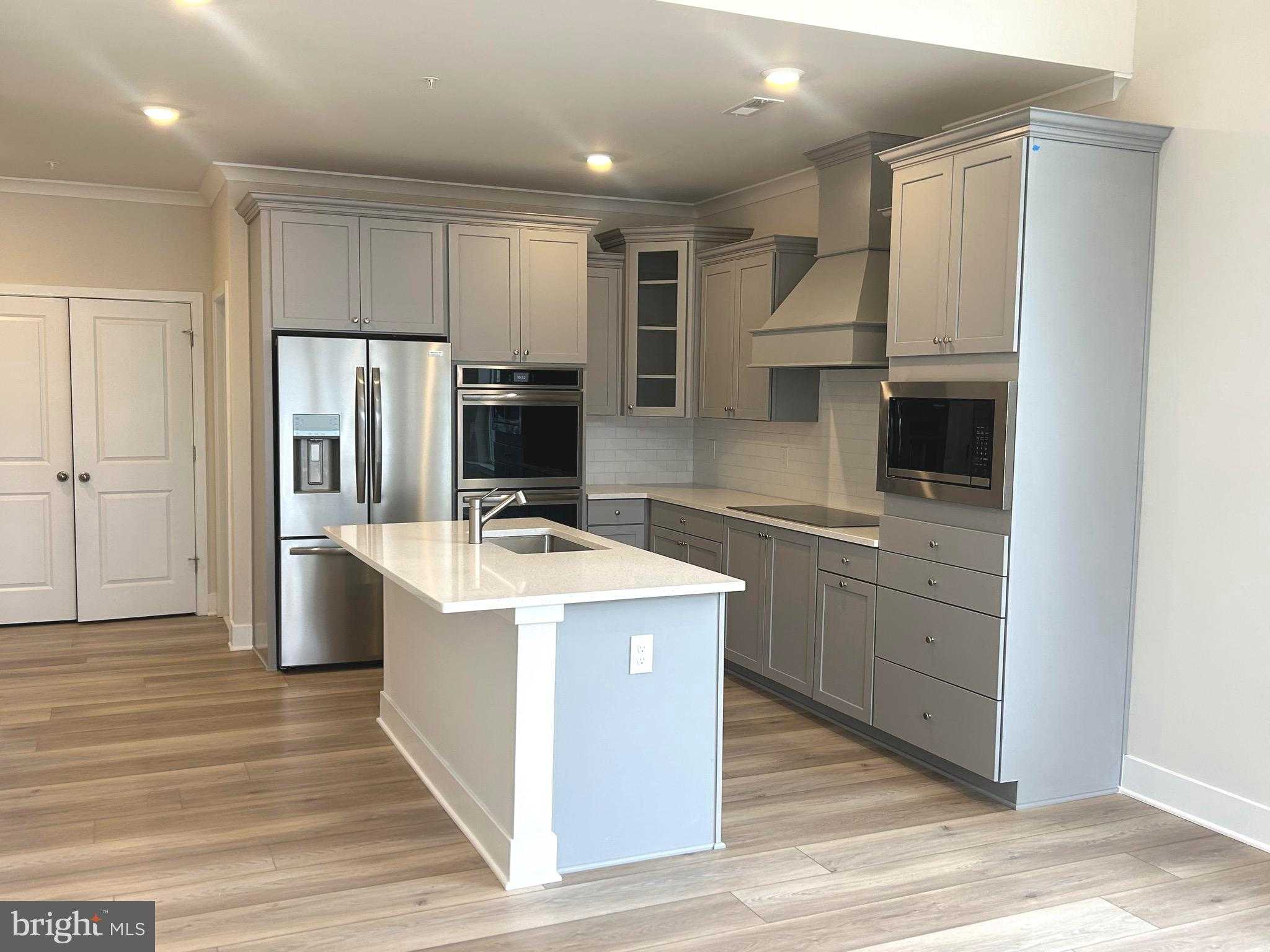 10618 Great Basin Pl photo 2