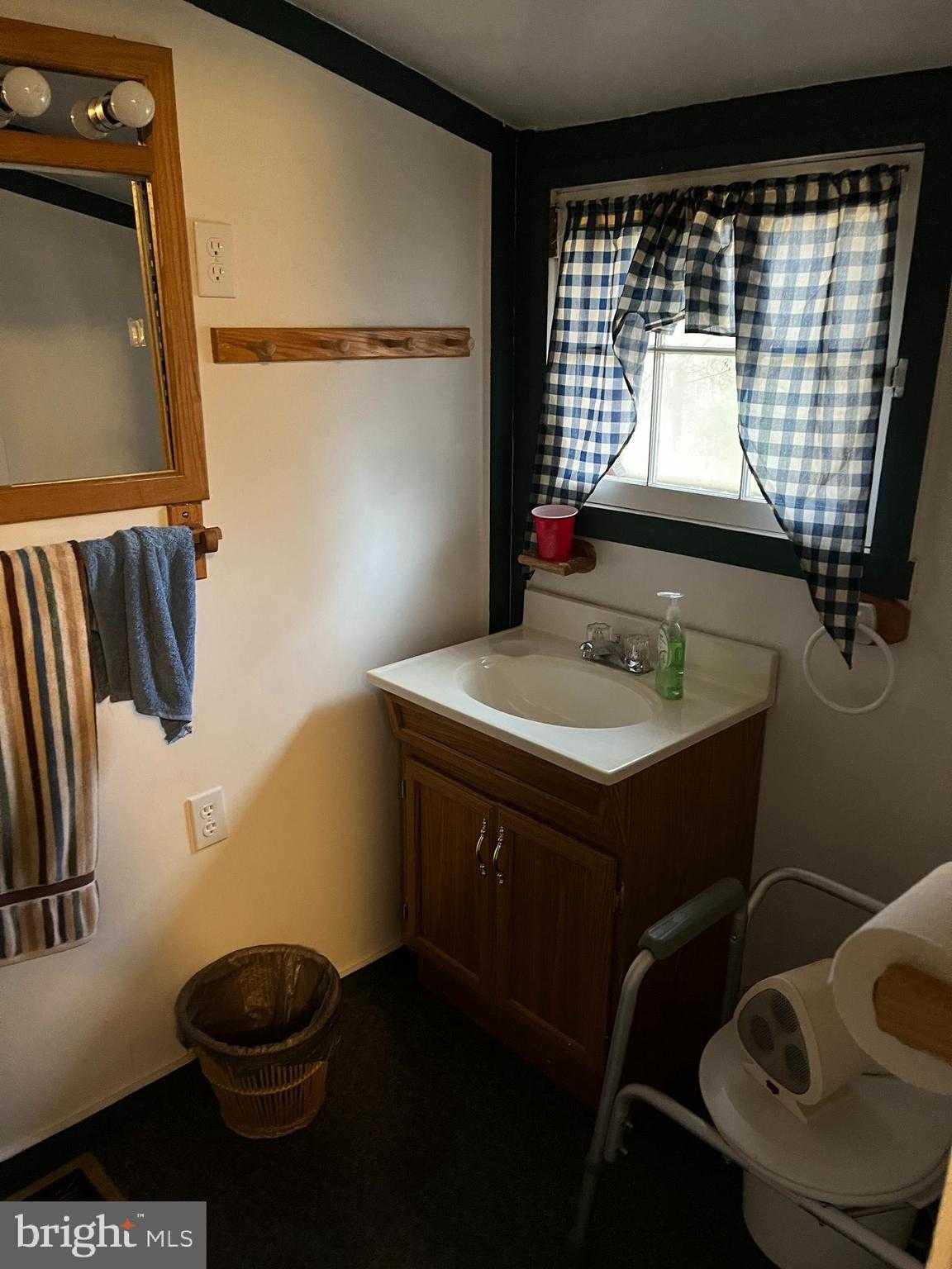 4202 Tram Rd photo 18