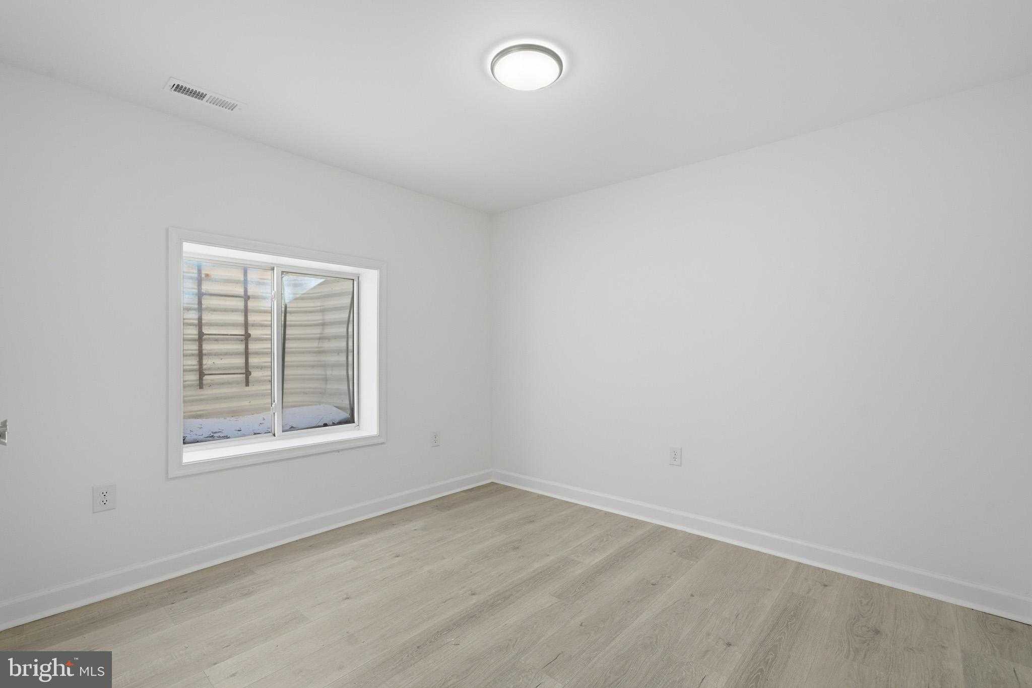 9550 N Side Dr photo 35