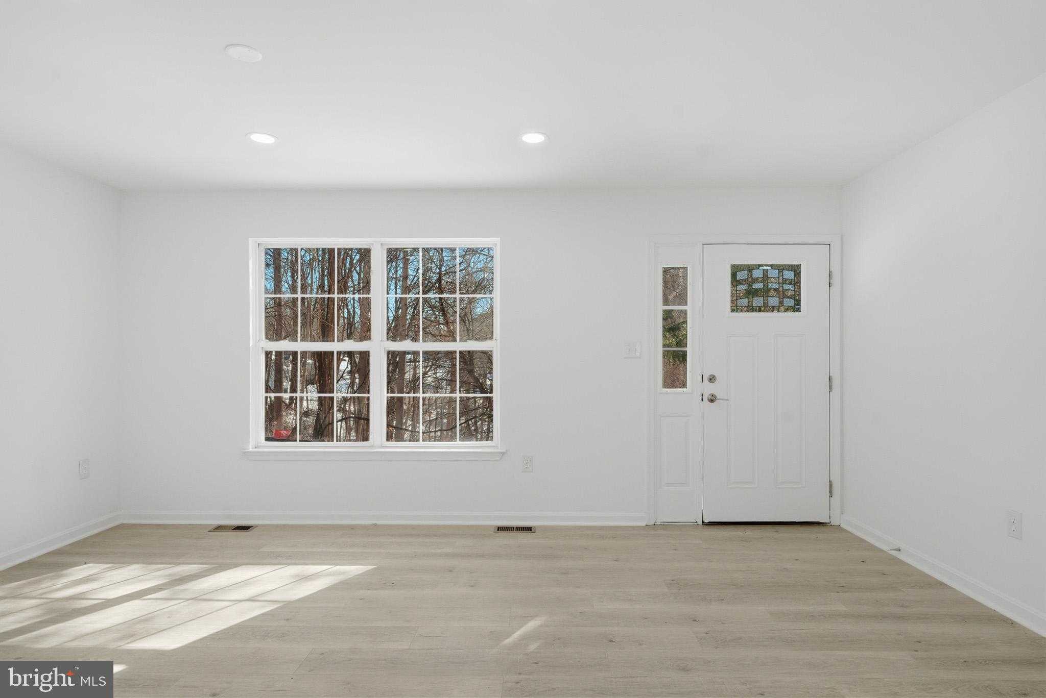 9550 N Side Dr photo 6