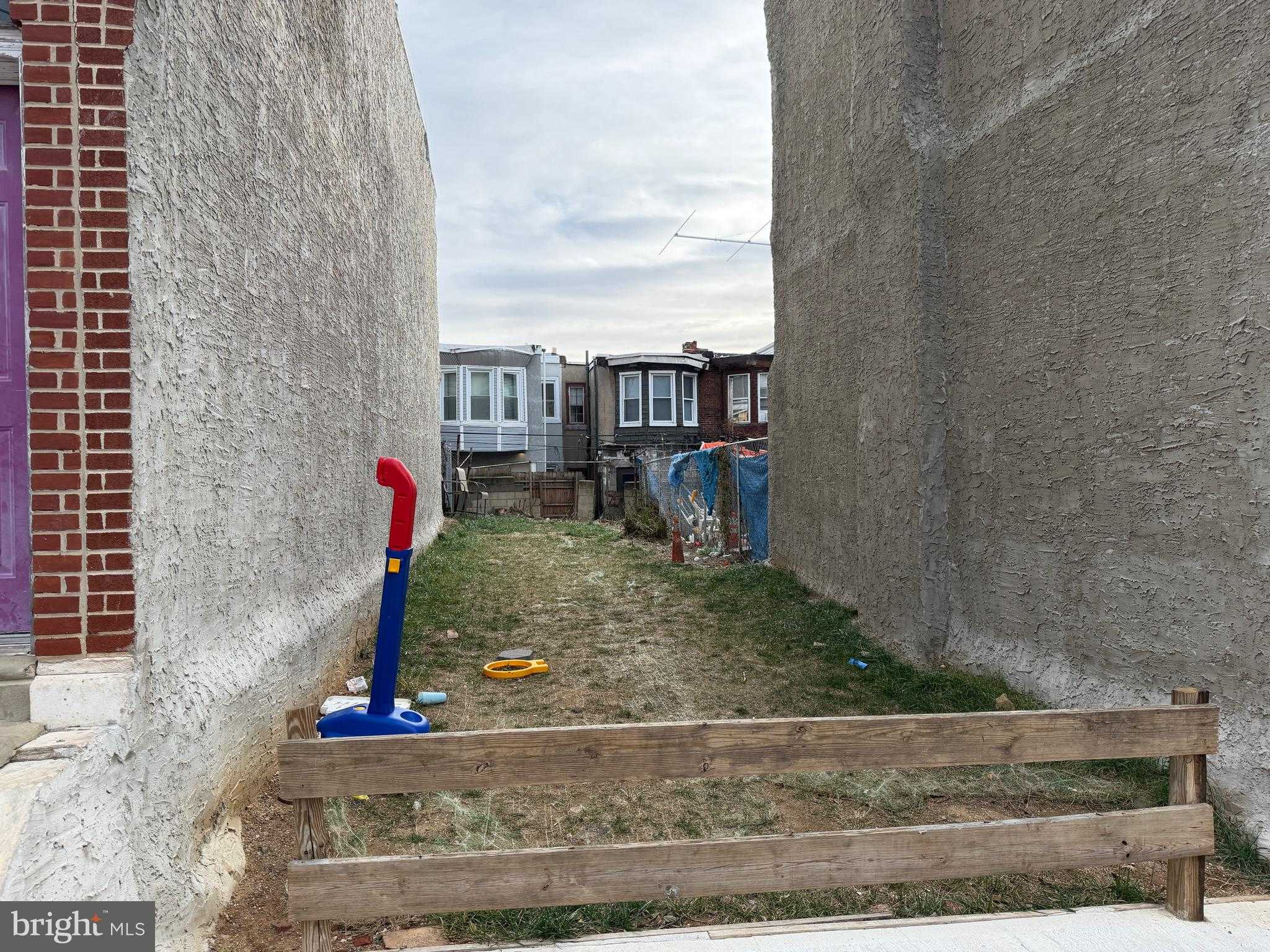 1219 N 25th St photo 2