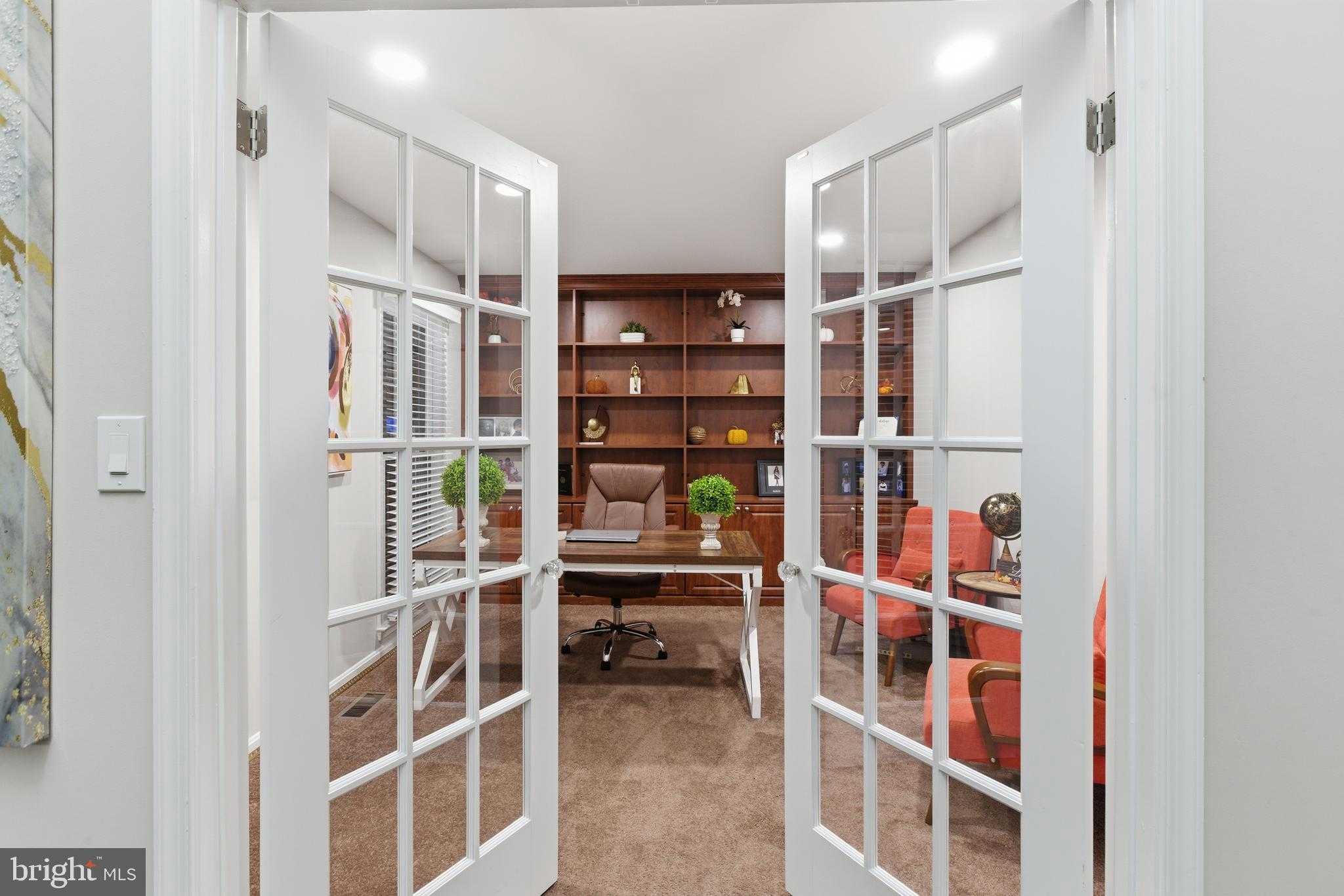 4309 Saddle River Dr photo 6