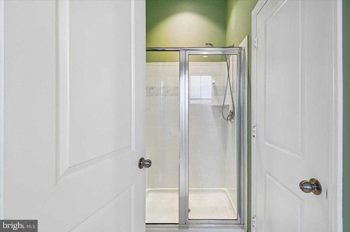 709 Skippers Ln photo 24