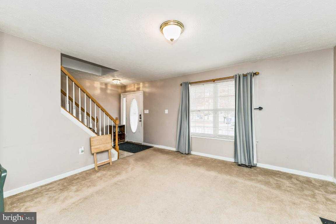 2264 Rolling Meadows St photo 5