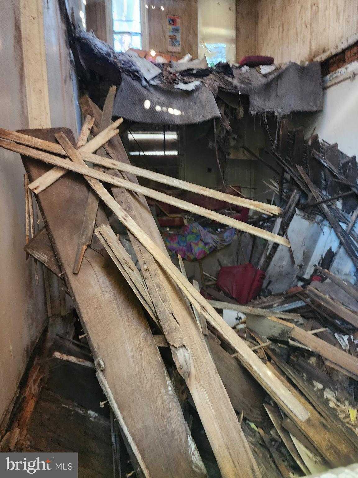 426 Highland Ave photo 3