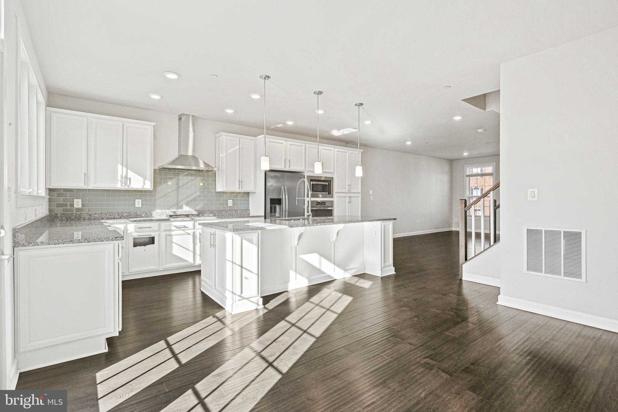 6015 Hidden Mdw # 3 photo 8