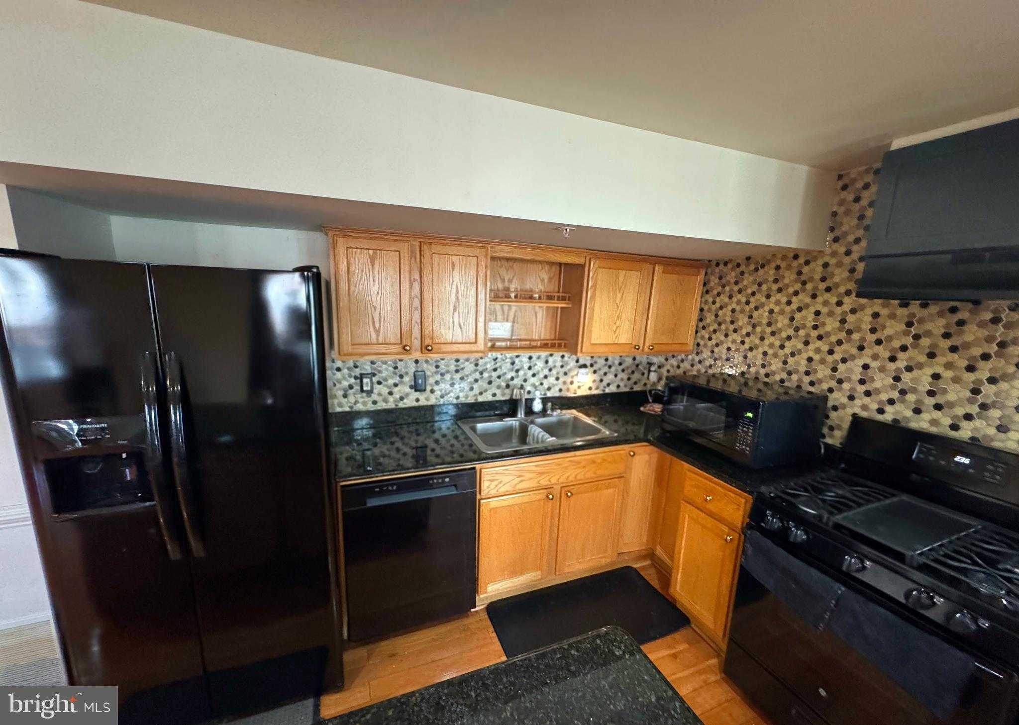 14717 Exbury Ln photo 68