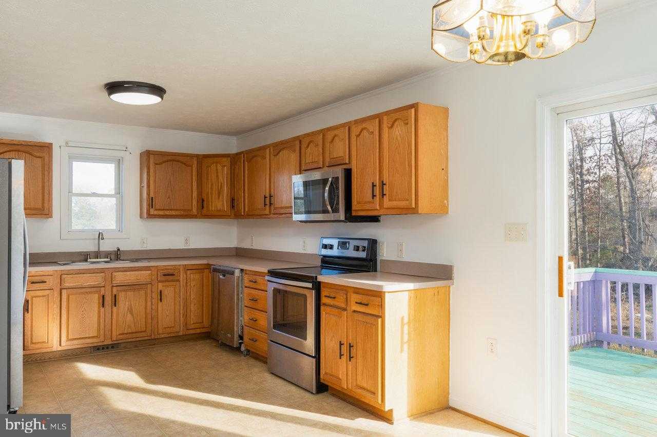 145 Hickory Dr photo 17