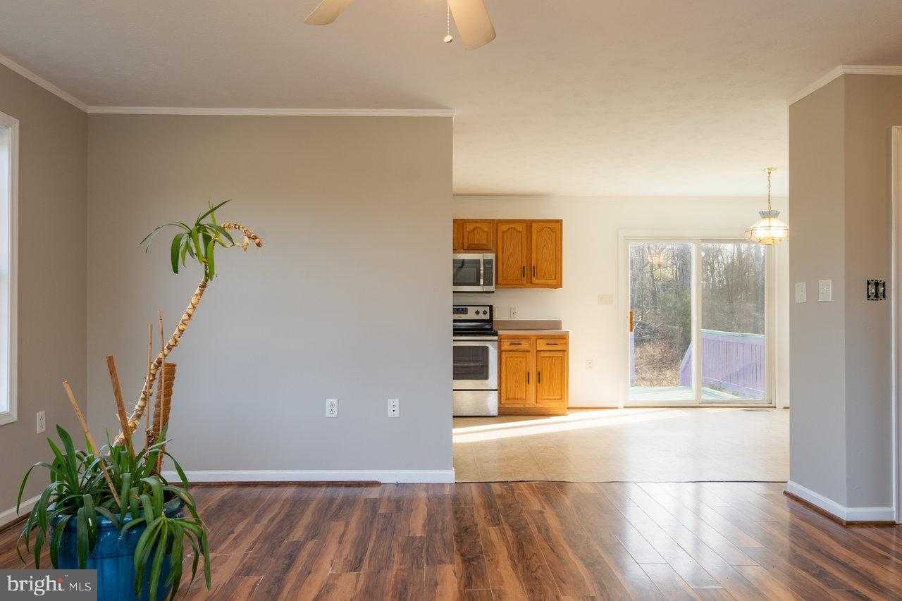 145 Hickory Dr photo 8