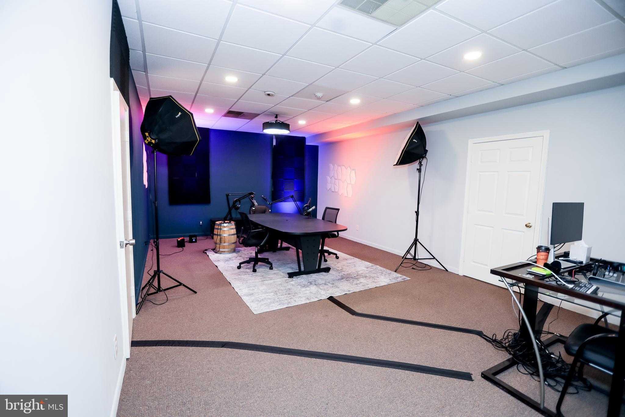 933 Rose St photo 20