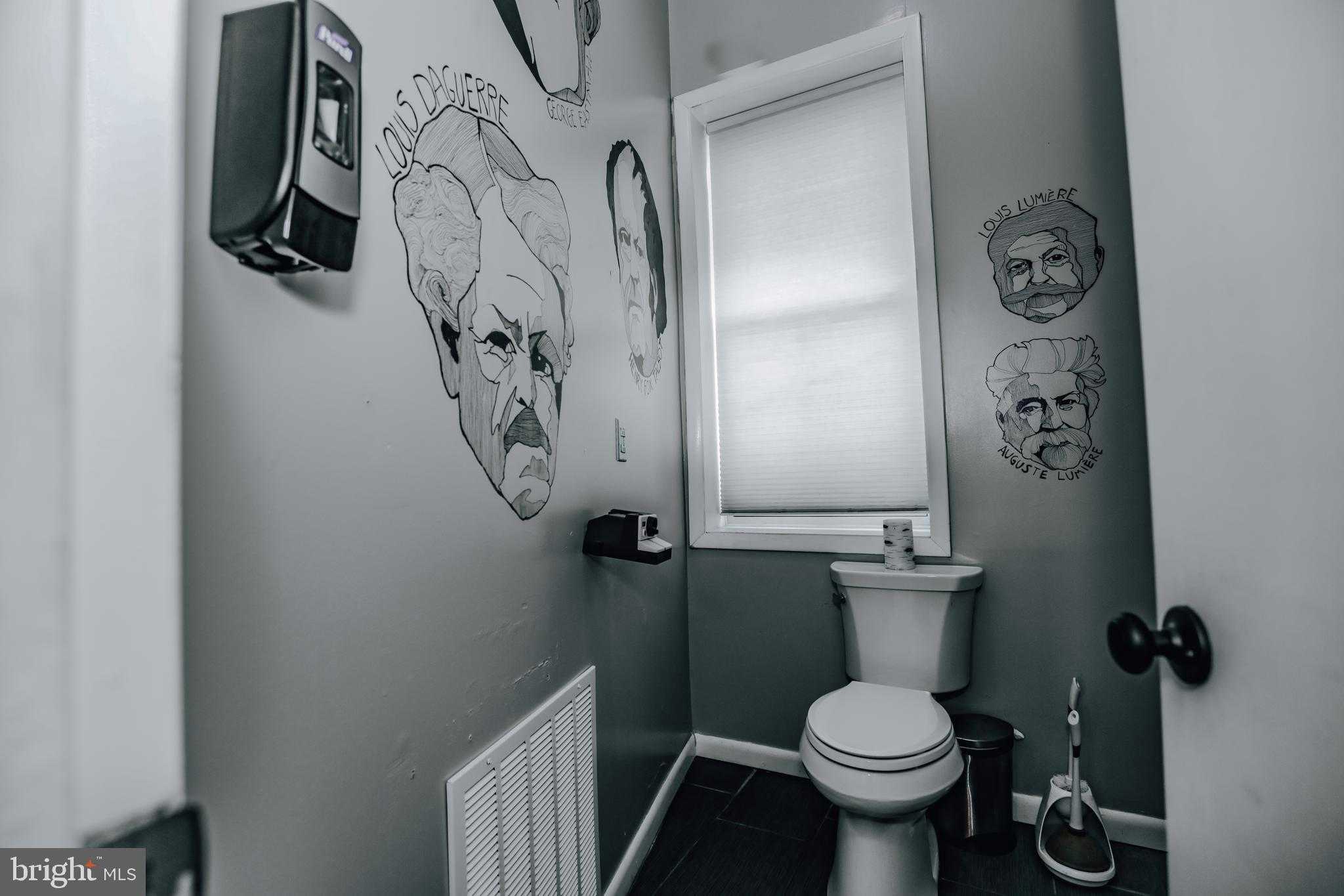 933 Rose St photo 40