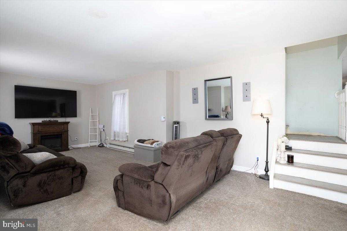 356 Cypress St photo 3