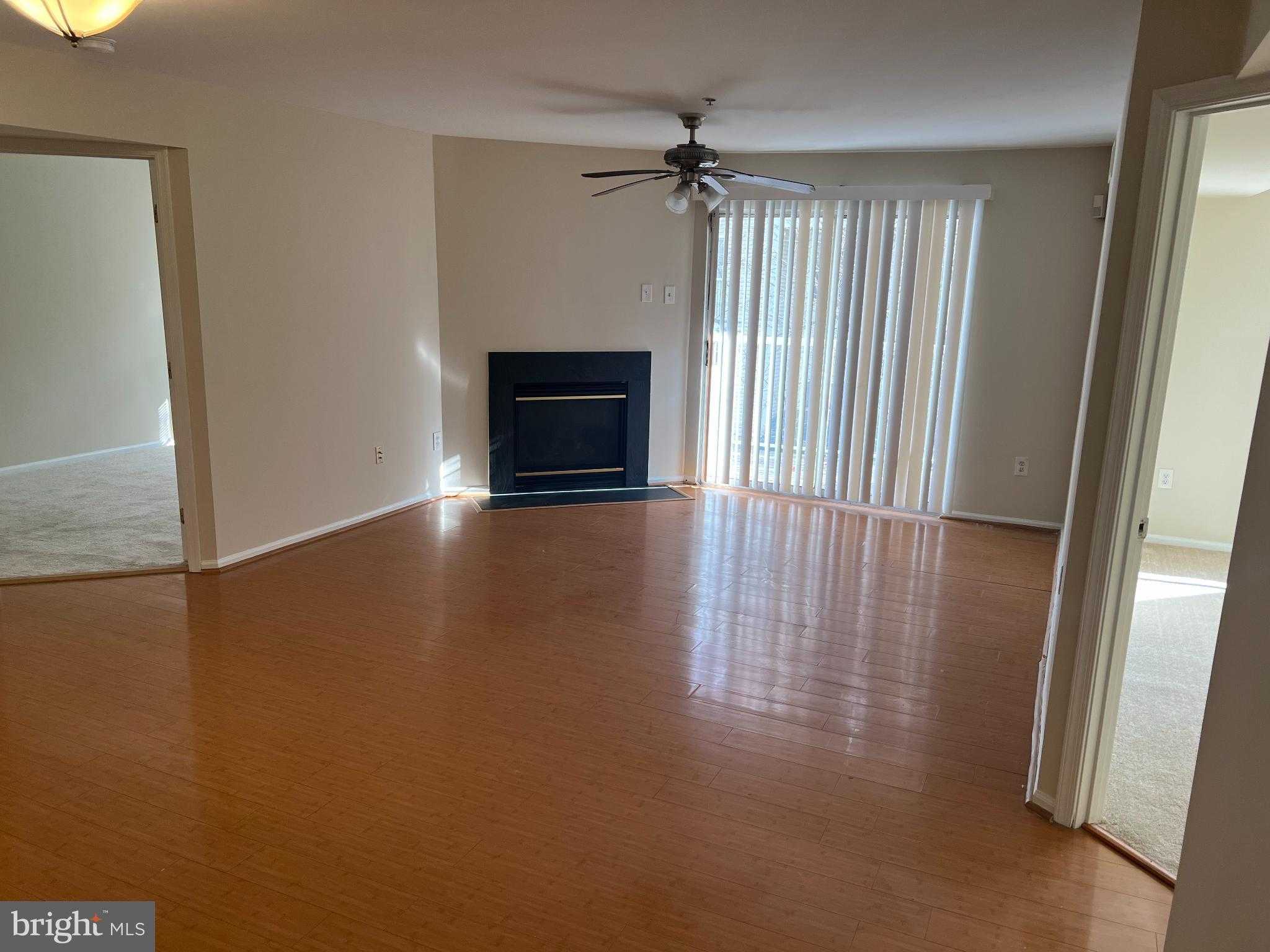 13900 Farnsworth Ln Apt 4301 photo 3