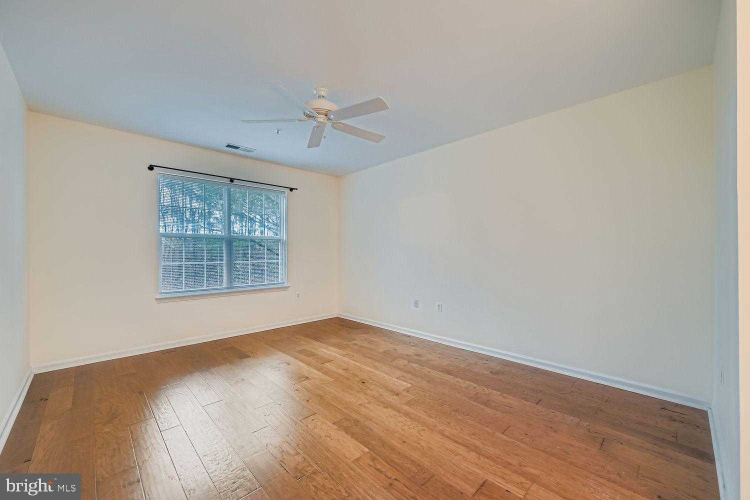 1412 Wigeon Way Unit 101 photo 9