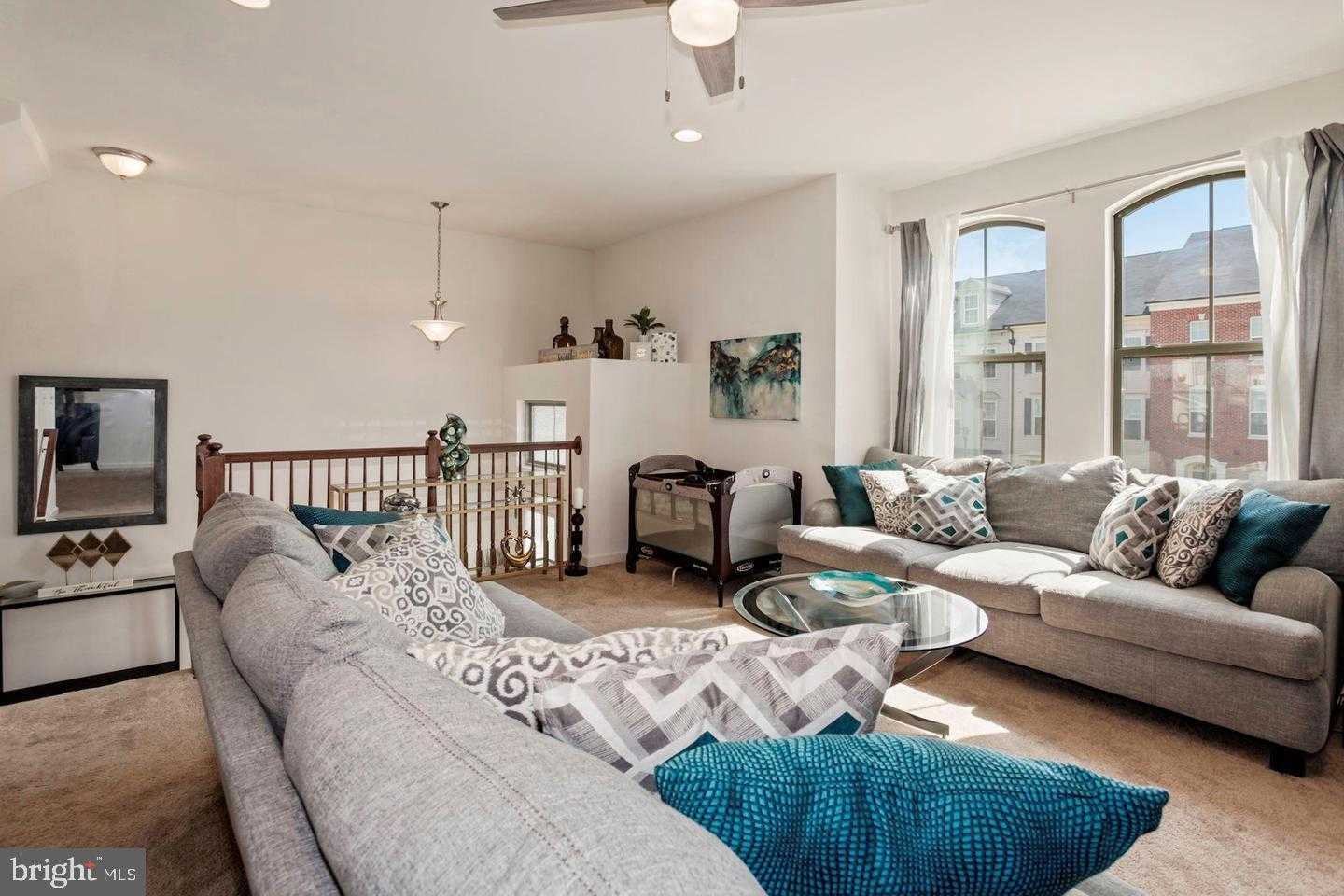 944 Basswood Dr photo 8