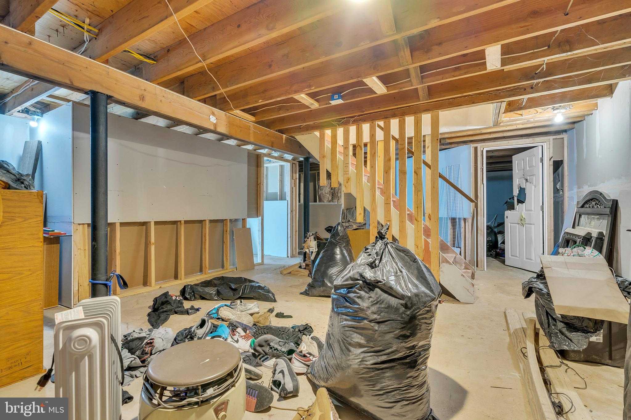 5042 Hillside Ave photo 20