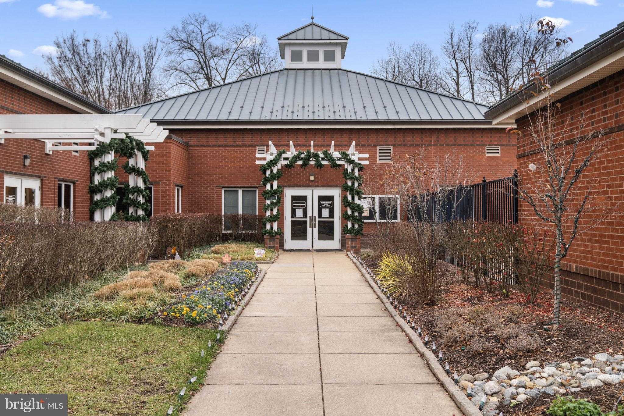 20377 Cottswold Ter photo 38