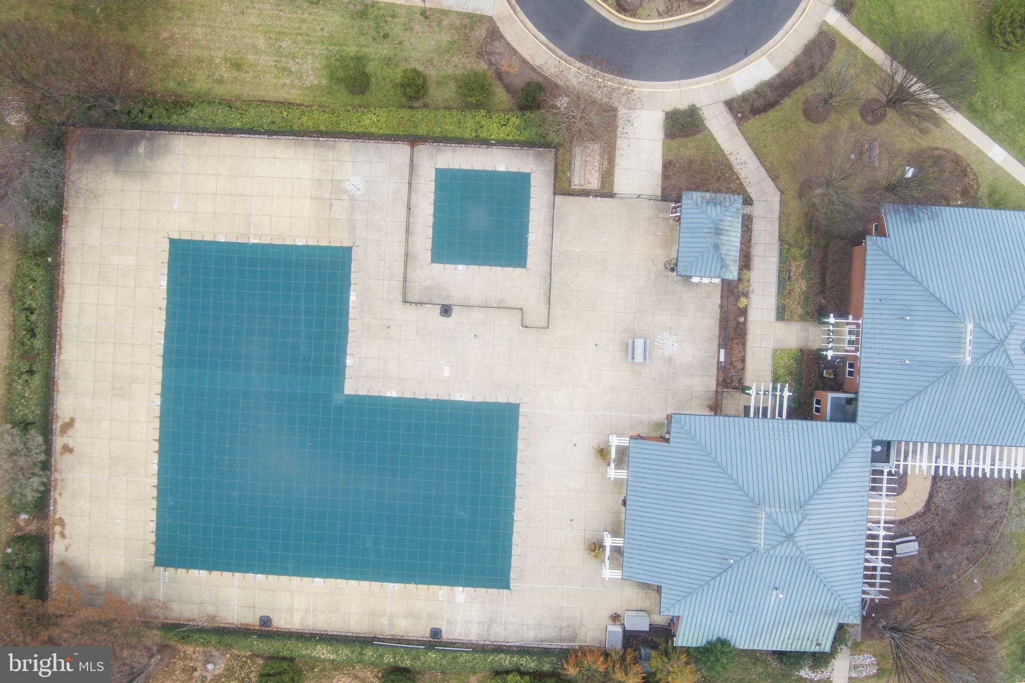 20377 Cottswold Ter photo 43