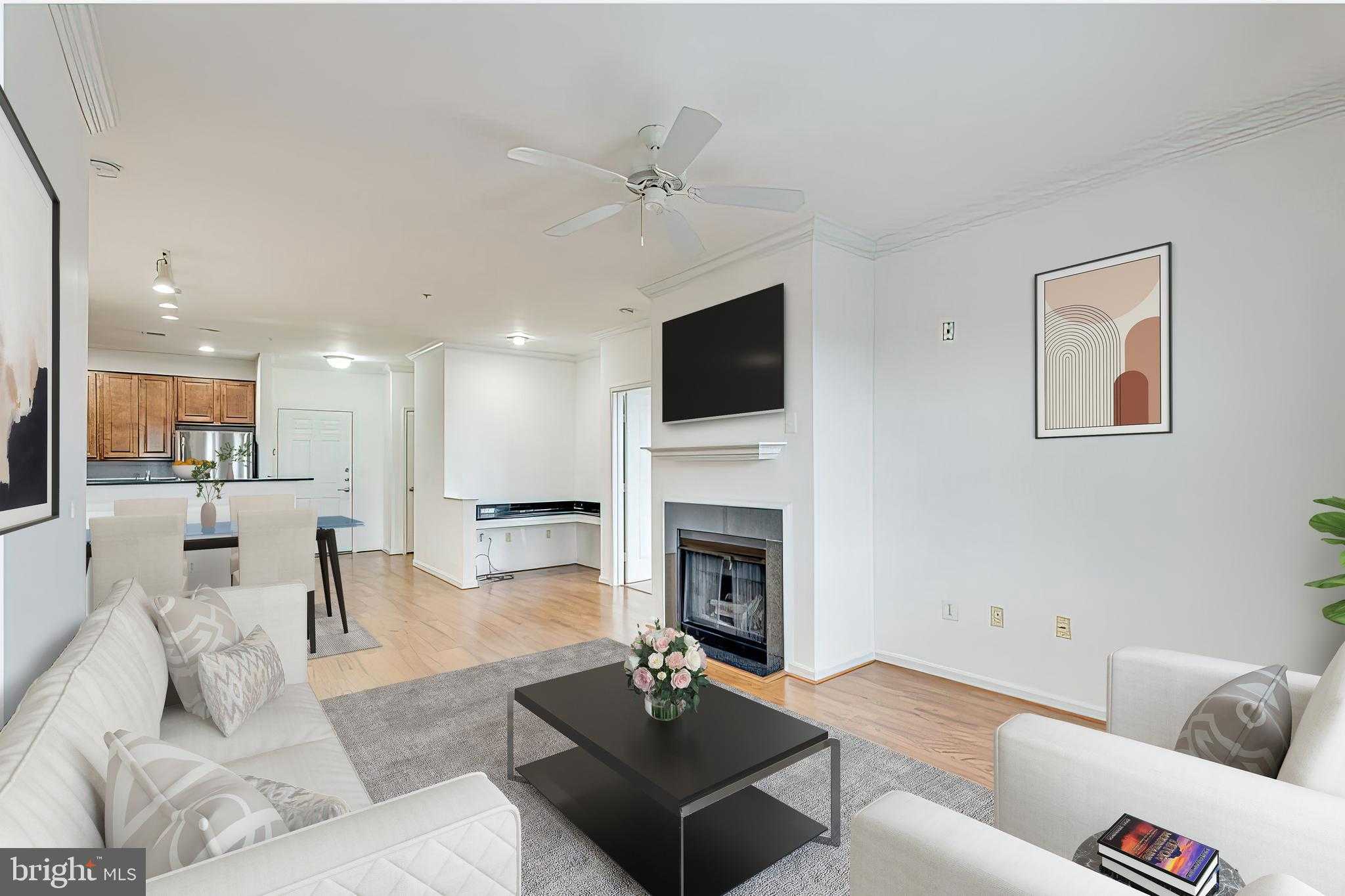 12000 Market St Apt 370 photo 14