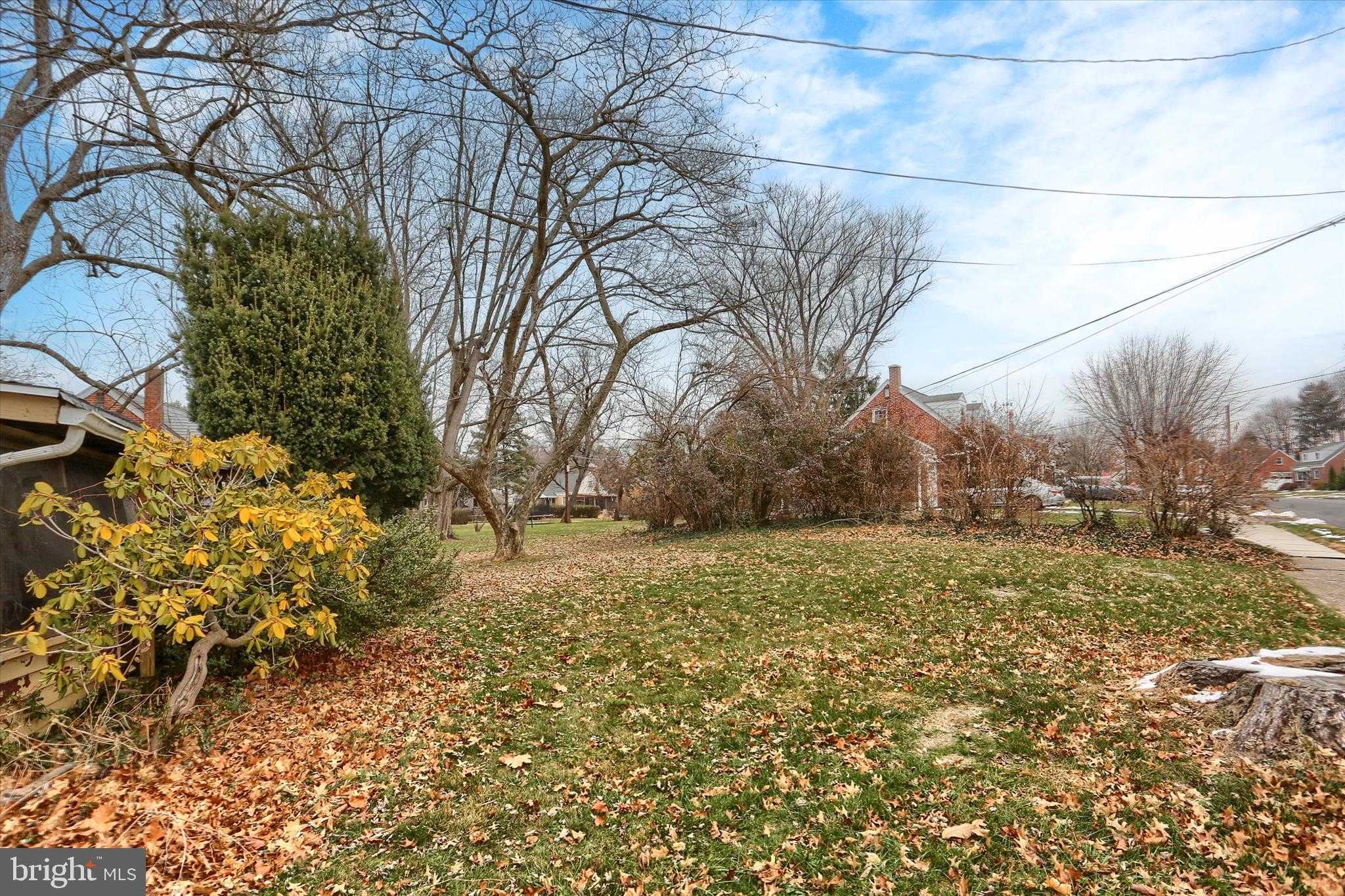 307 Pennsylvania Ave photo 5