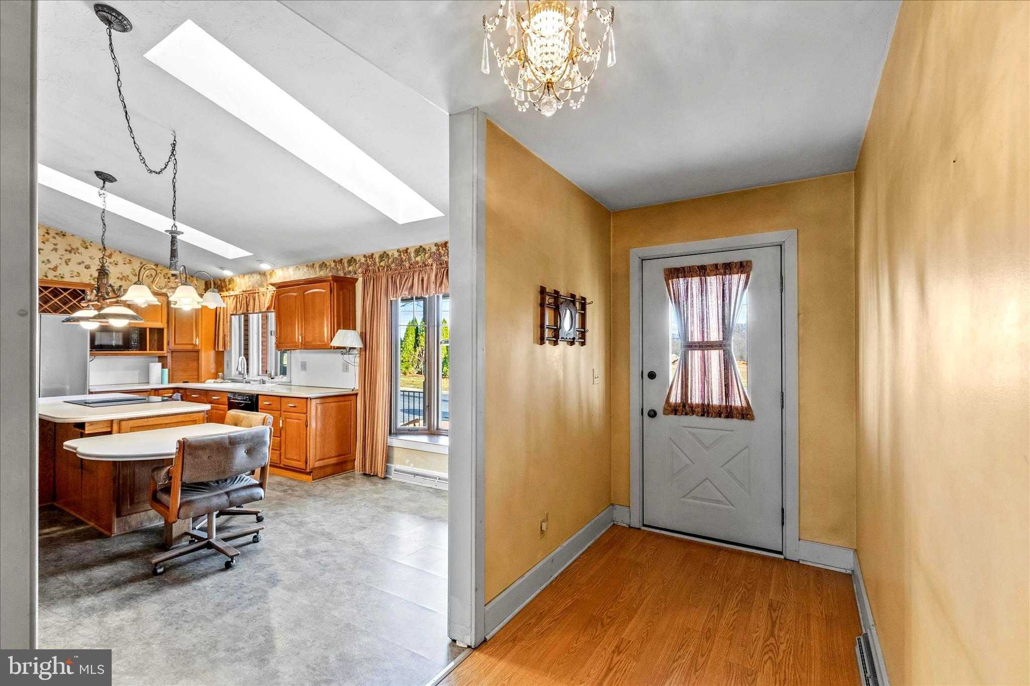 320 Dubs Church Rd photo 16