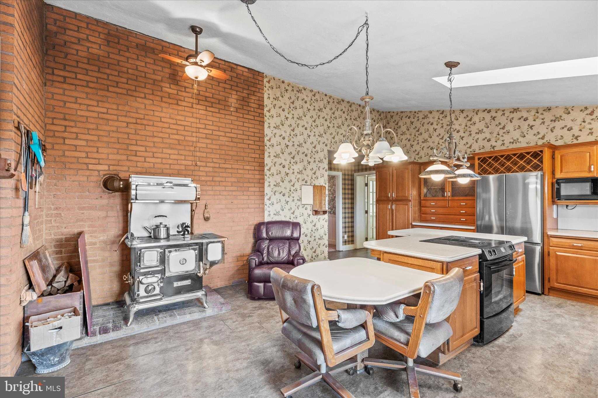 320 Dubs Church Rd photo 17