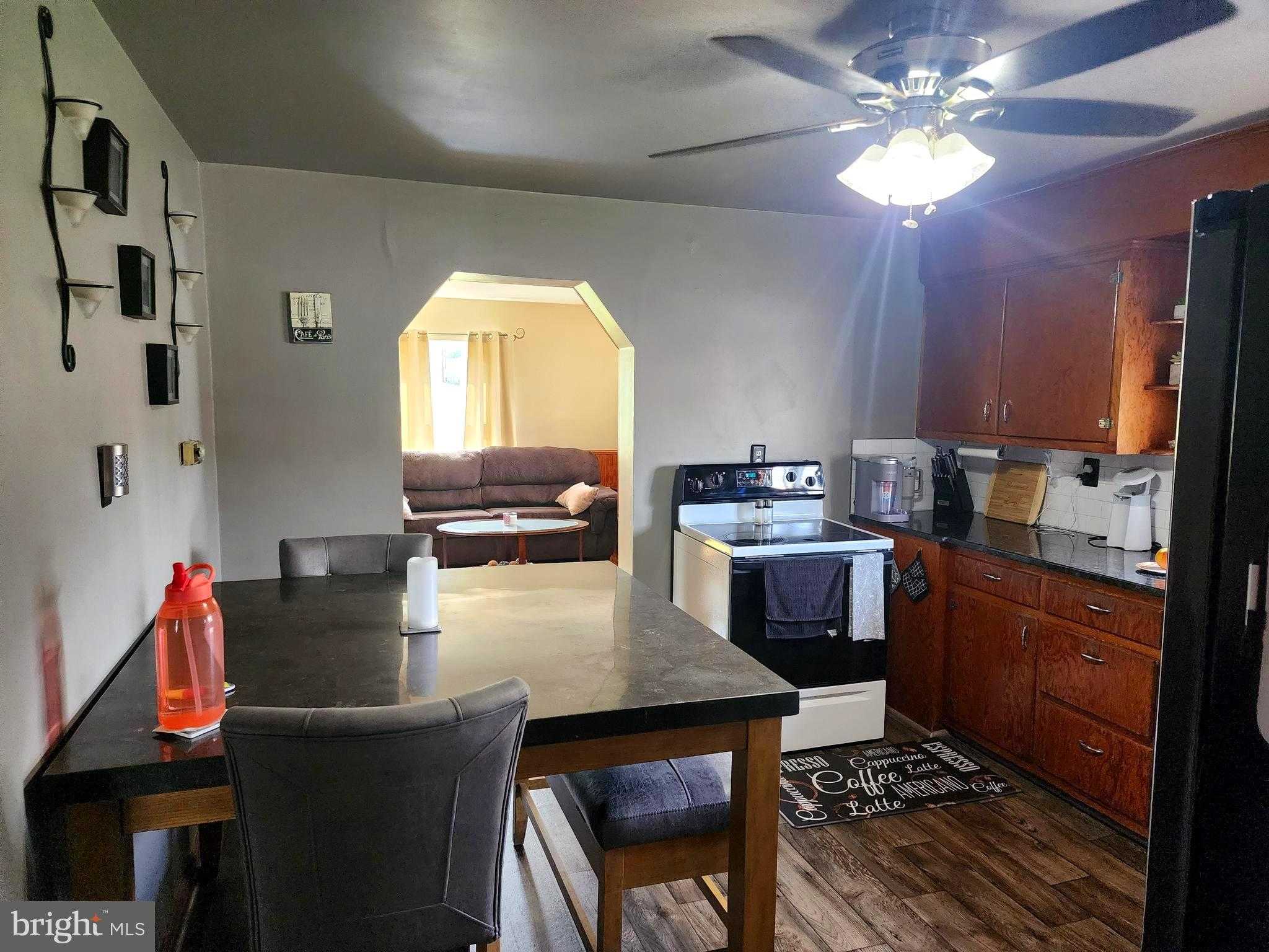 111 Wempe Dr photo 11