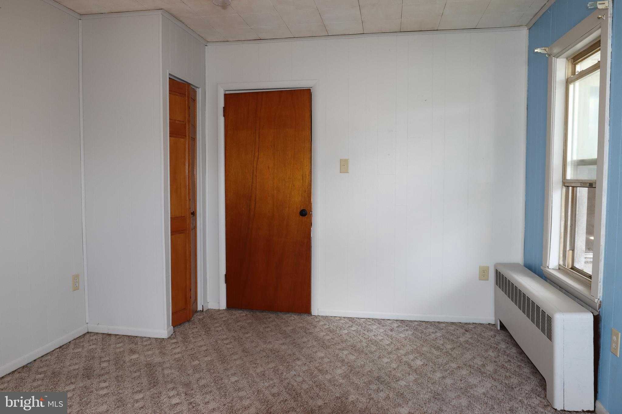 305 Dock St photo 13