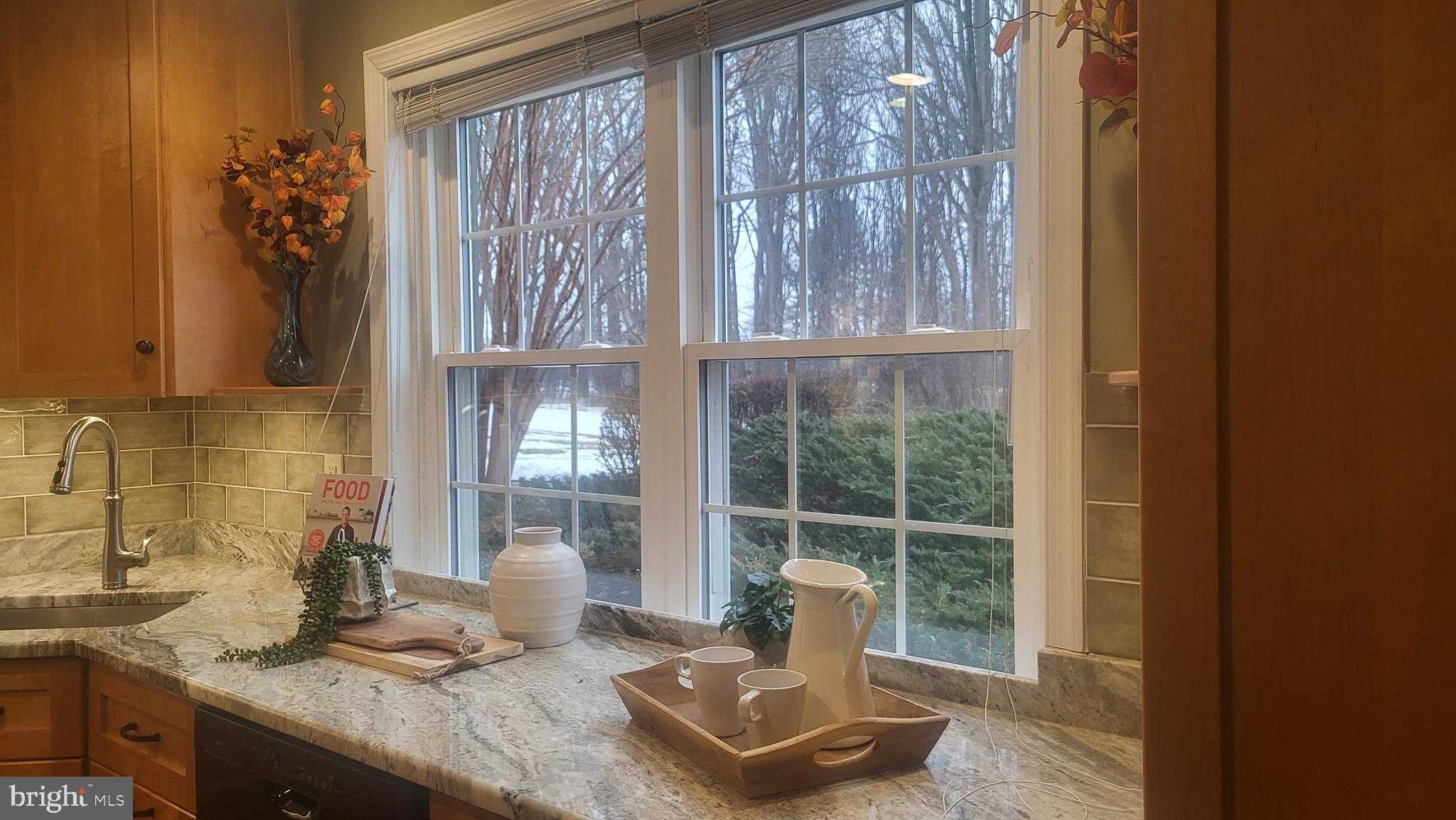 774 Princeton Pl photo 2