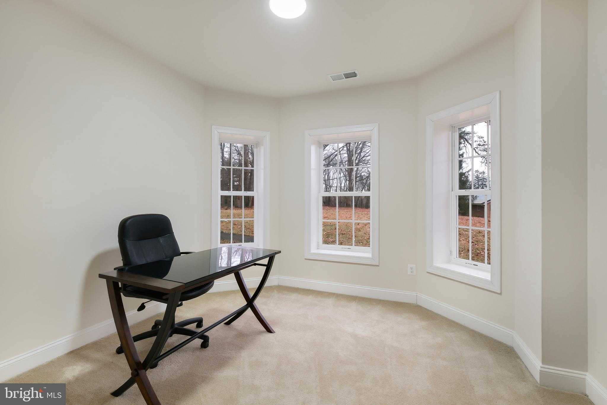 13330 Darnestown Rd photo 58