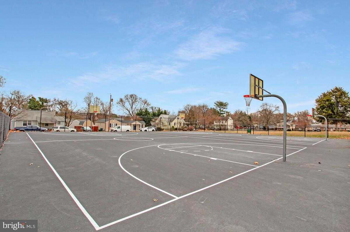 7759 Glen Ave photo 34