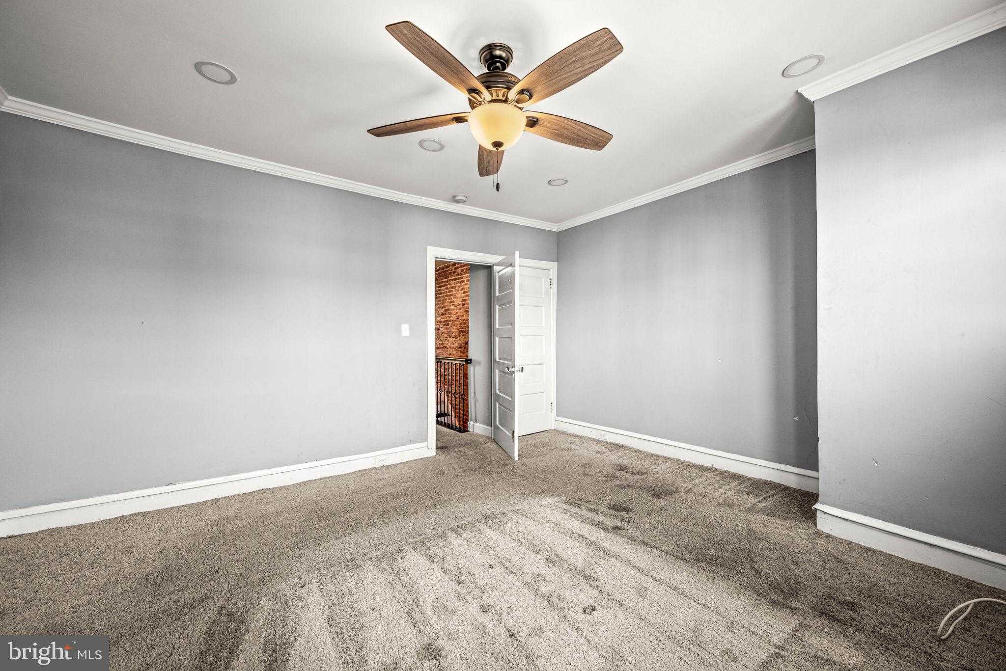 5426 Windsor Ave photo 19