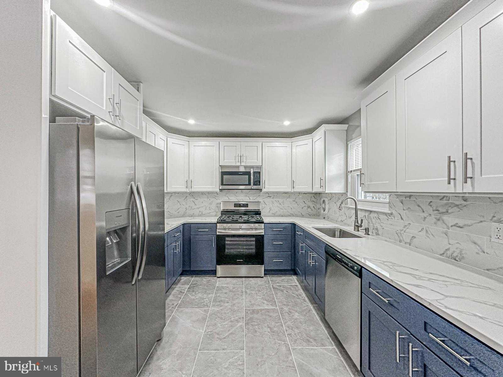 11118 Ridgeway St photo 9