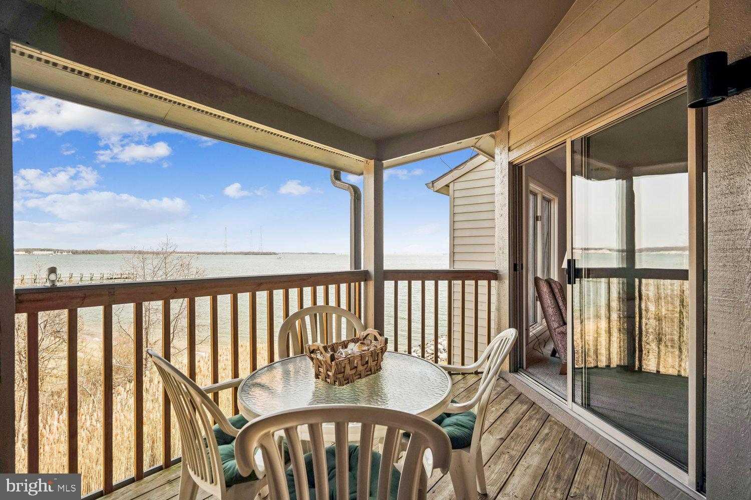 2018 Quay Village CT Apt 201 photo 6