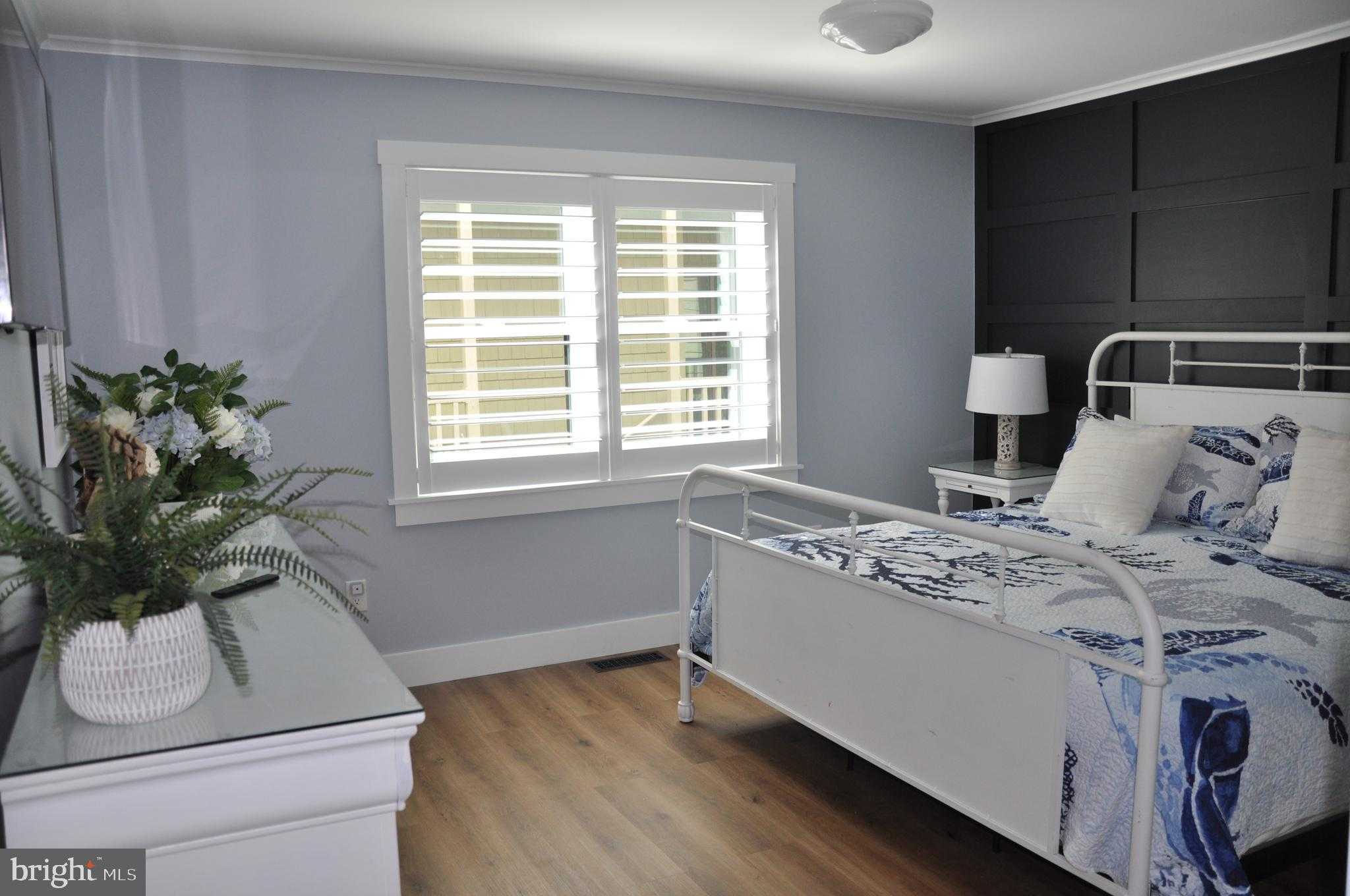 902 Edgewater Ave photo 34