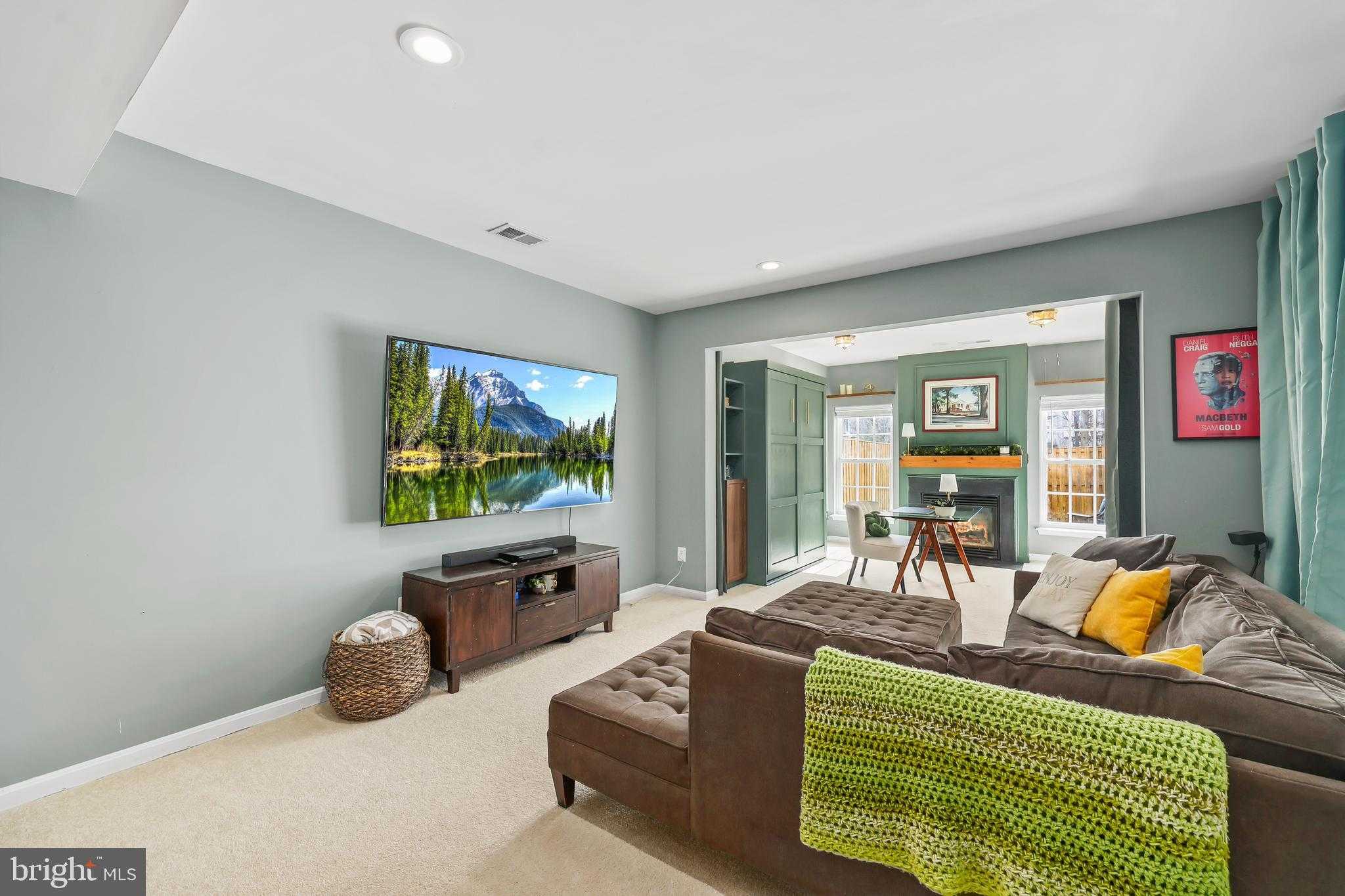 24662 Kings Canyon Sq photo 31