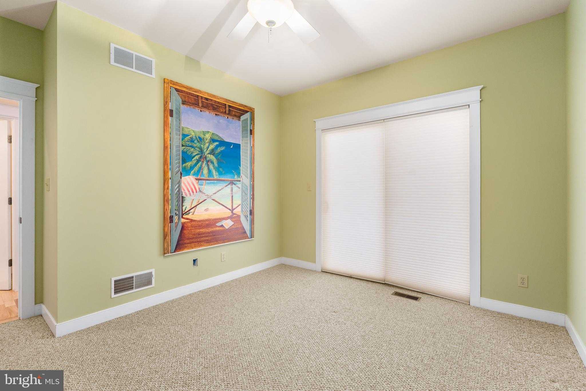 302 Cecil Ave photo 16