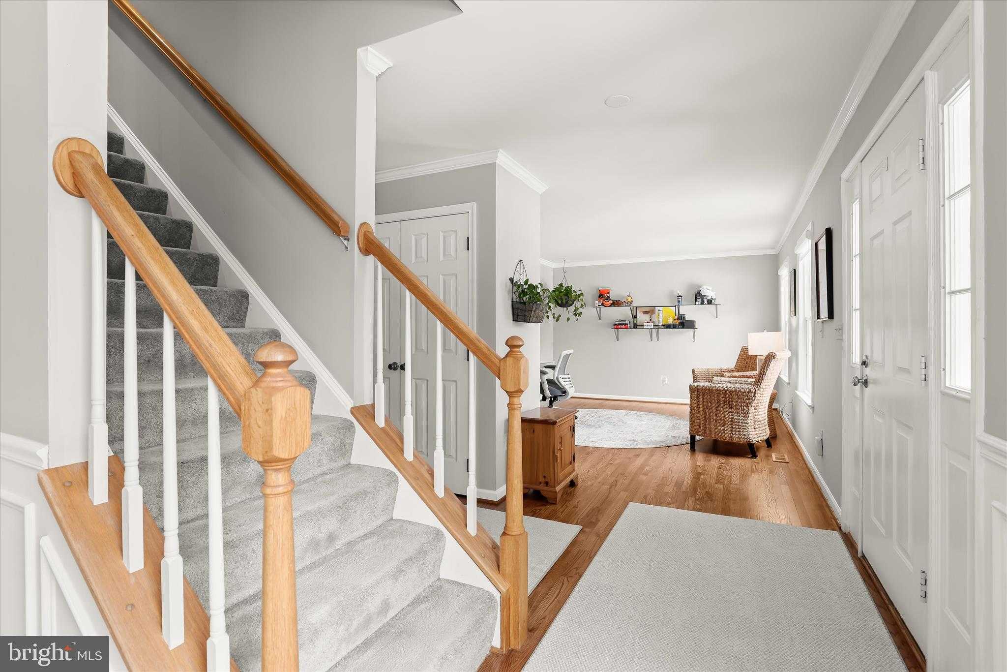 13 Farm Ridge CT photo 3