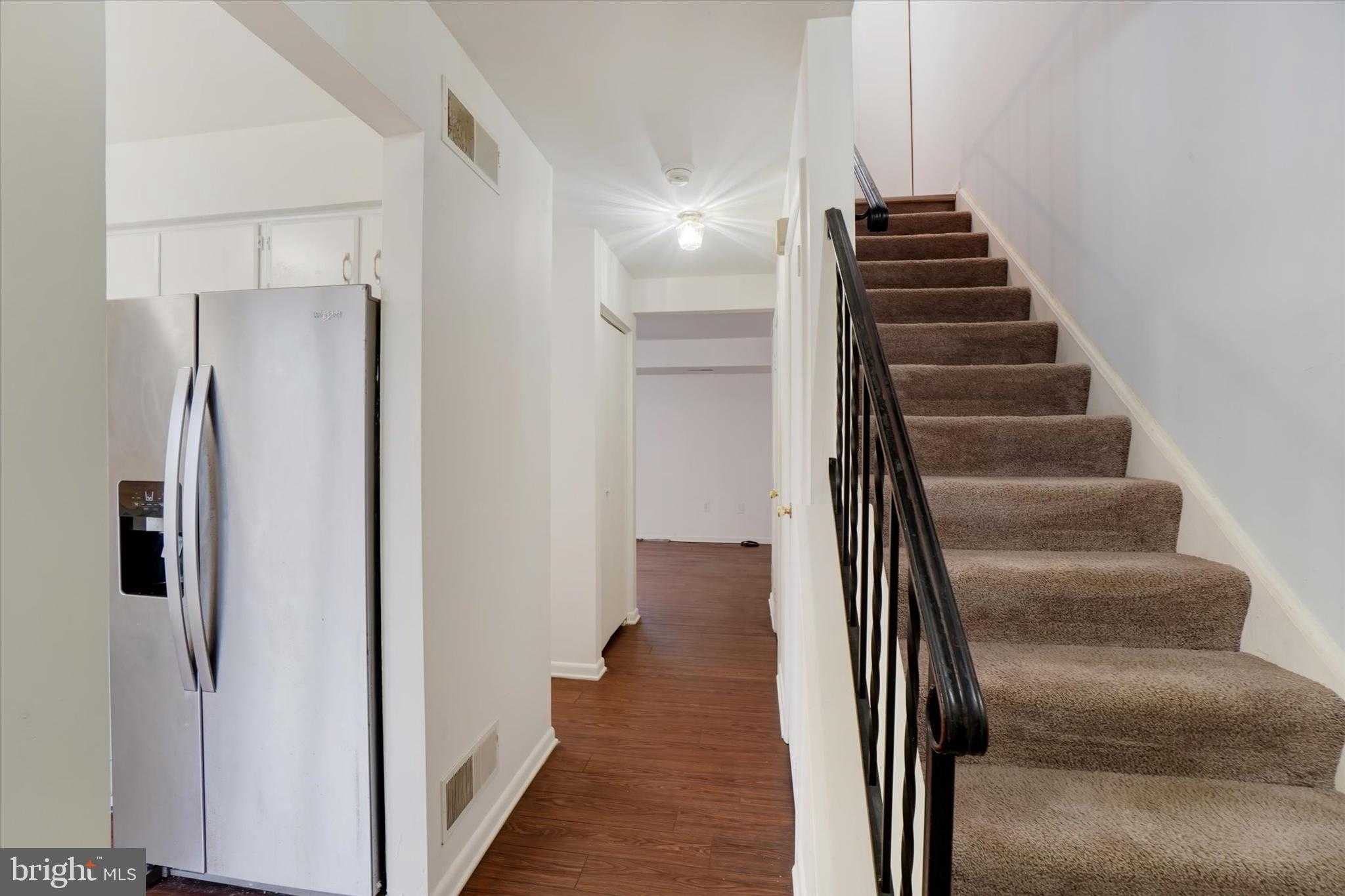 1619 Long Dr photo 3