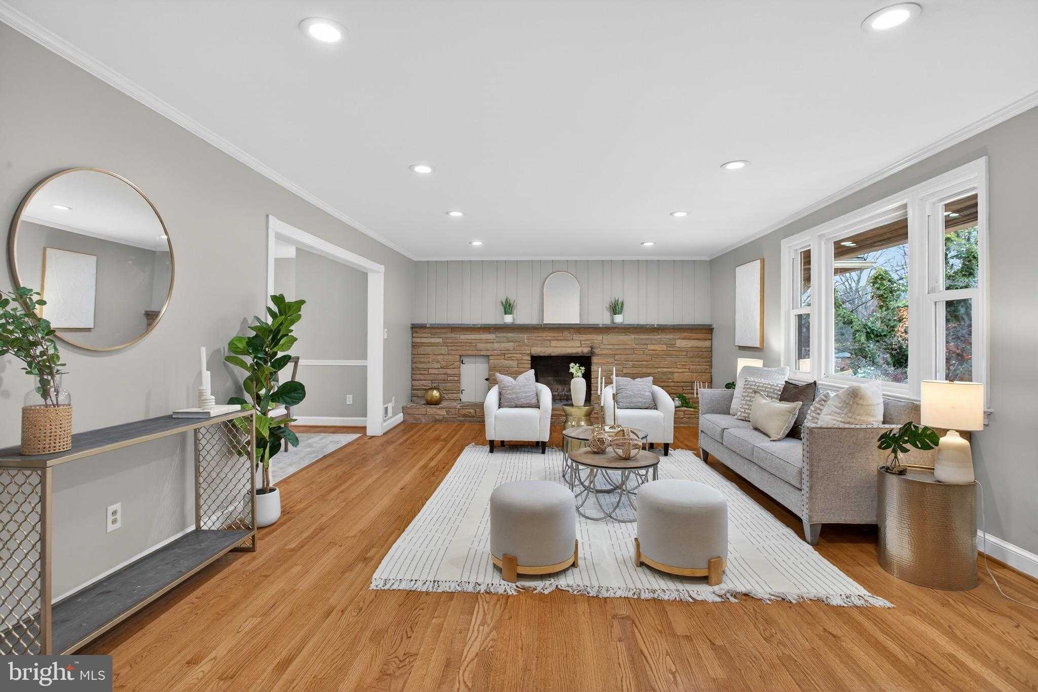 413 Southwest Dr photo 8